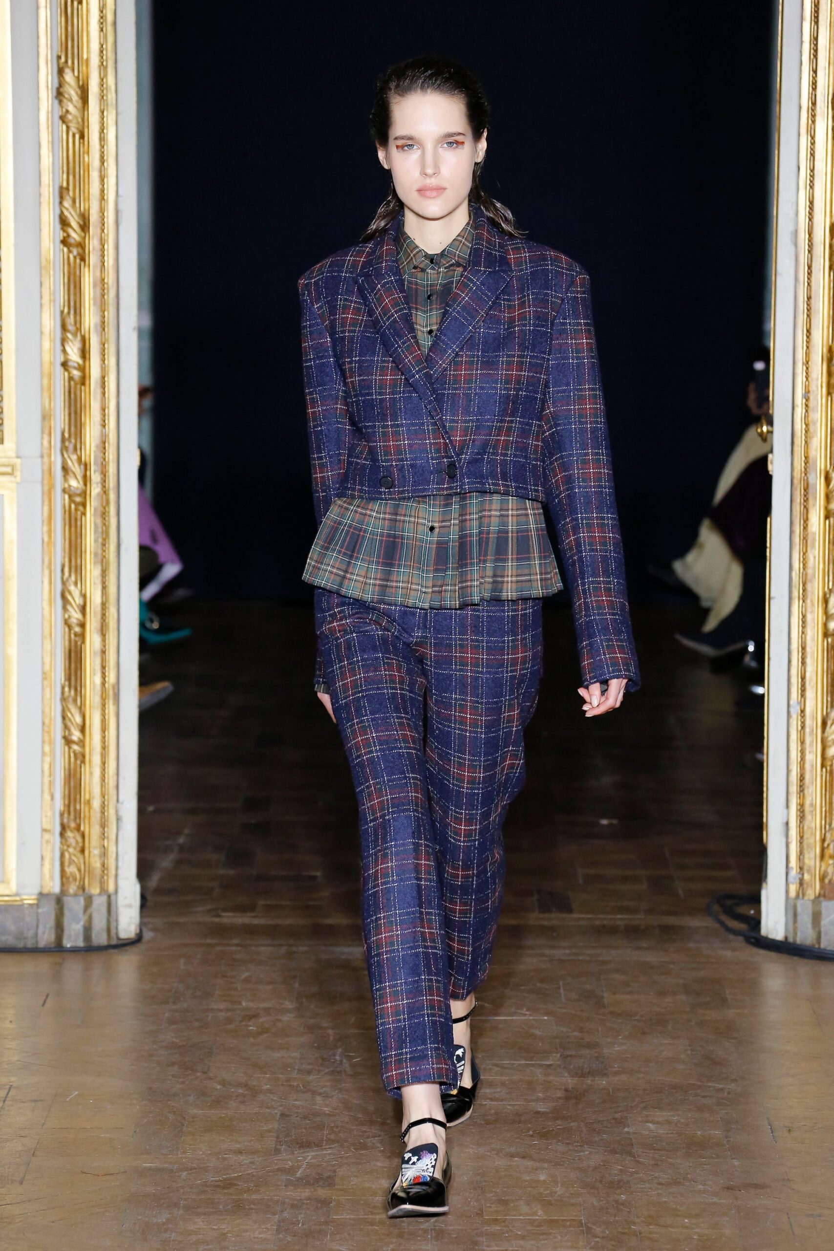 Rahul Mishra F/W 18 Look 7