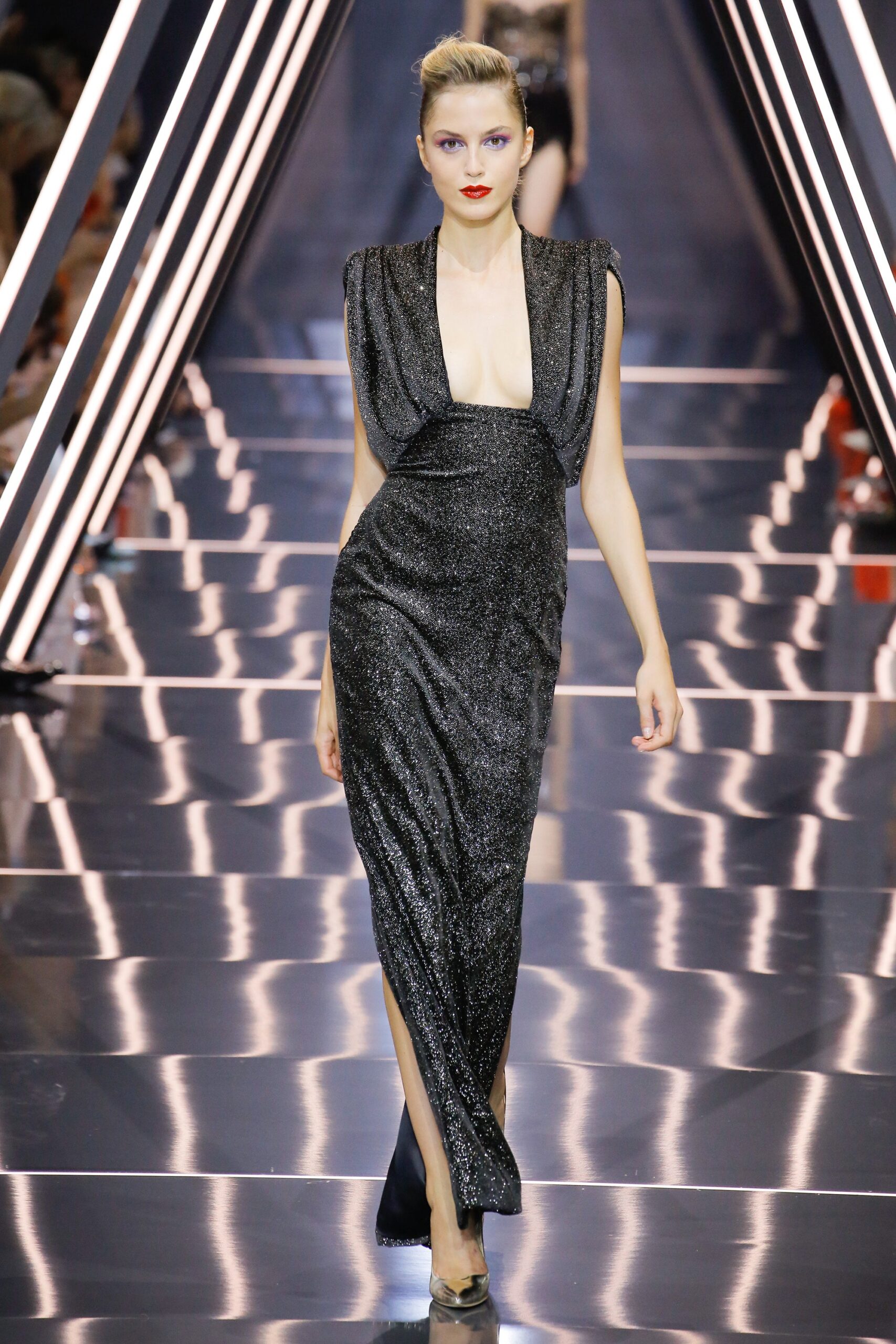Ralph & Russo F/W 18 Couture Look 2
