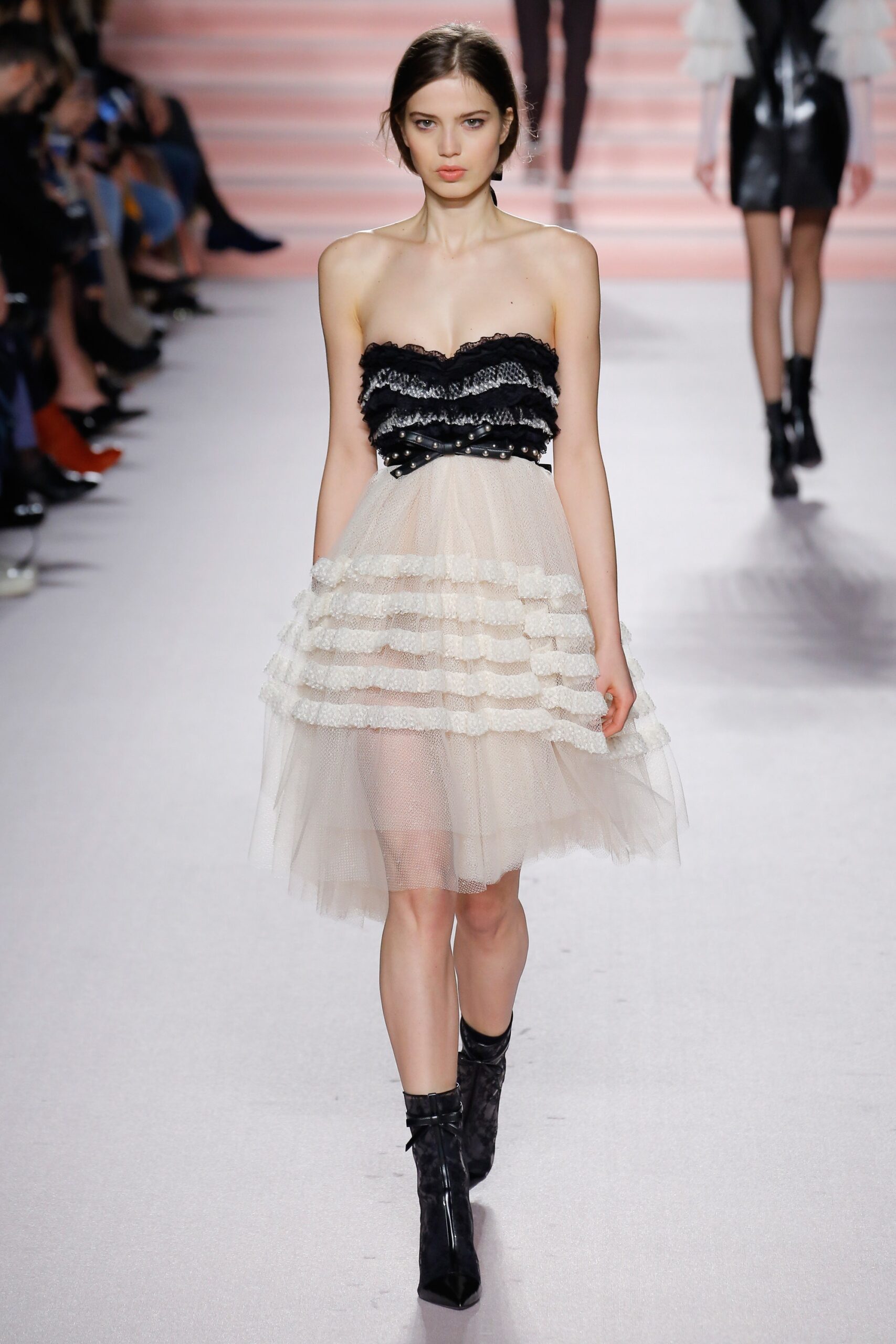 Philosophy di Lorenzo Serafini F/W 17 Look 11