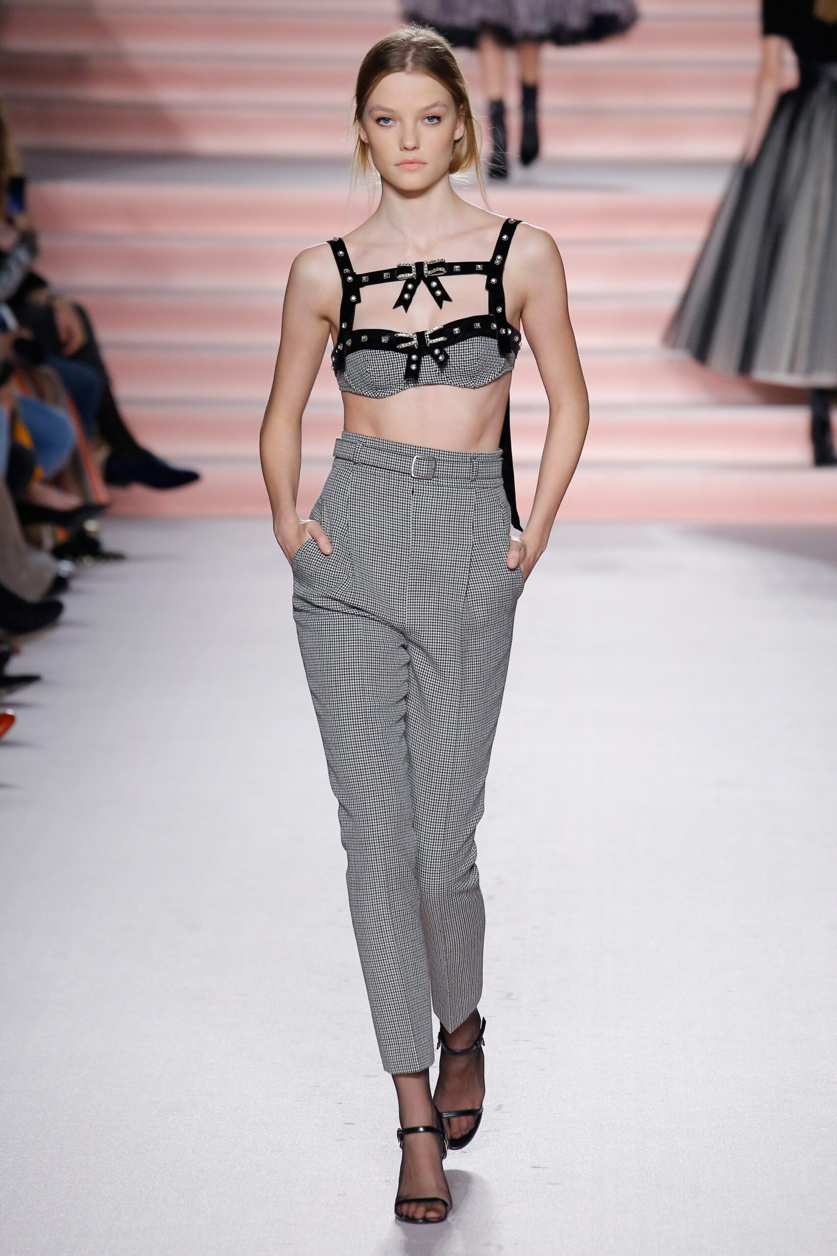 Philosophy di Lorenzo Serafini F/W 17 Look 15