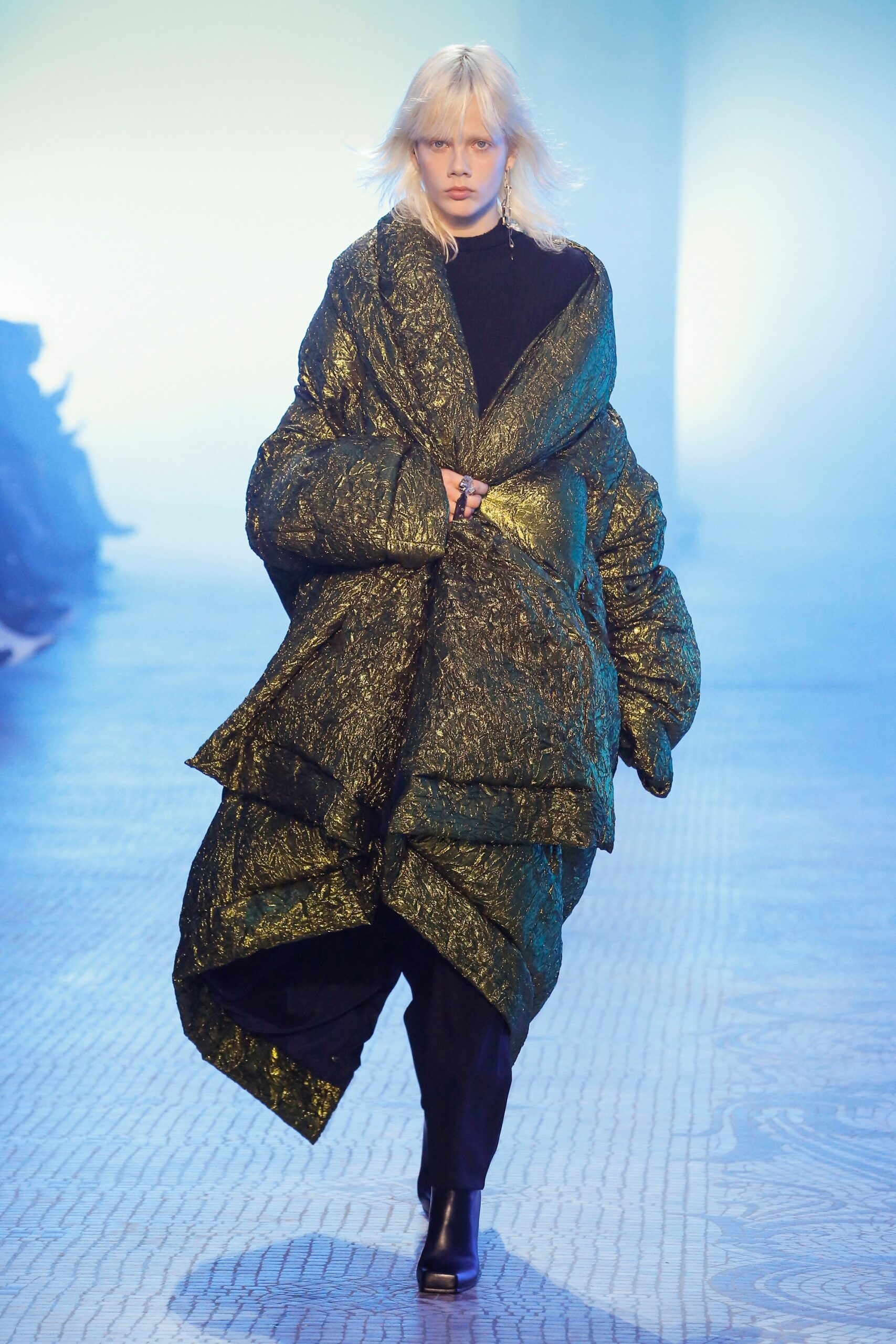 Poiret F/W 18 Look 19