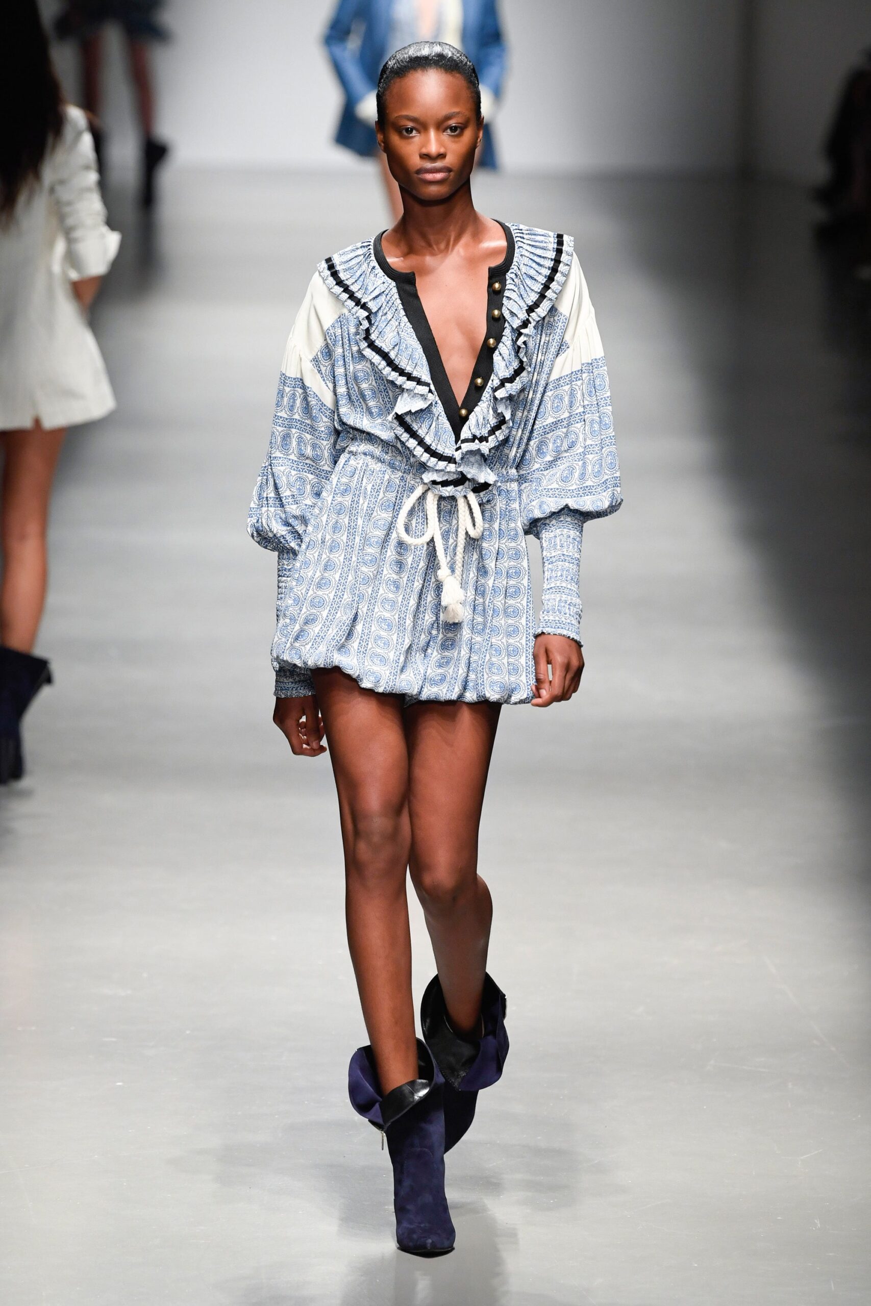 Philosophy di Lorenzo Serafini S/S 19 Look 26