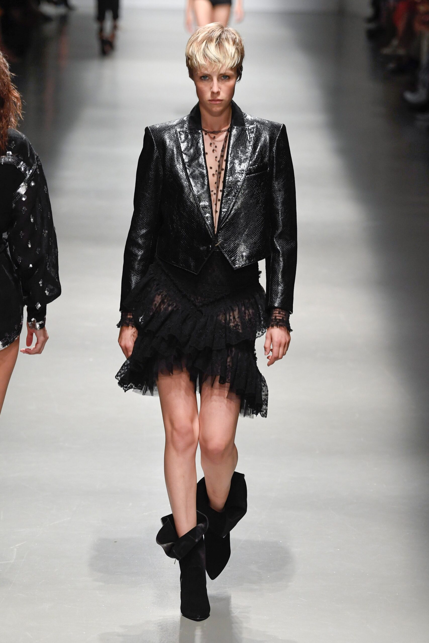 Philosophy di Lorenzo Serafini S/S 19 Look 38