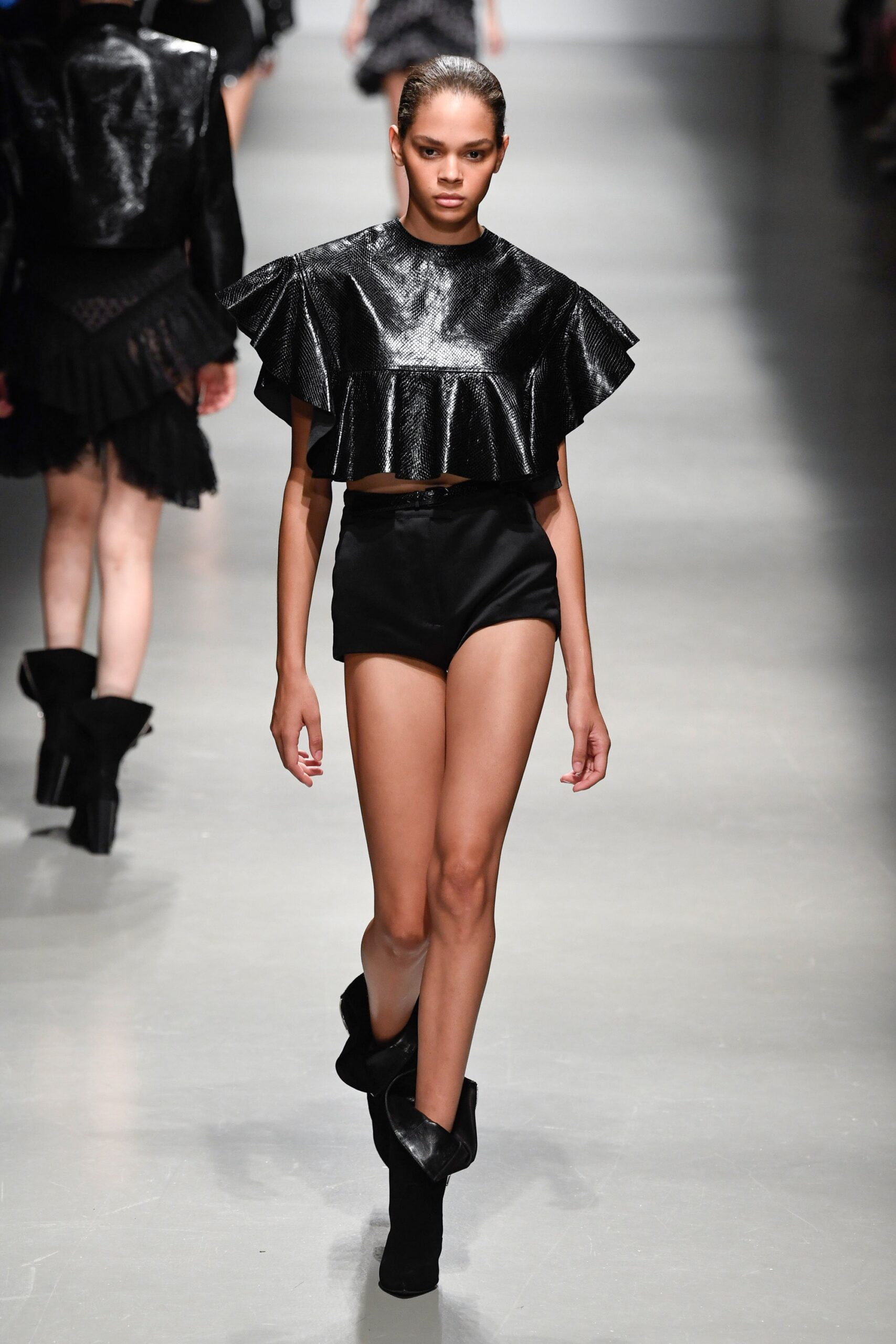 Philosophy di Lorenzo Serafini S/S 19 Look 39