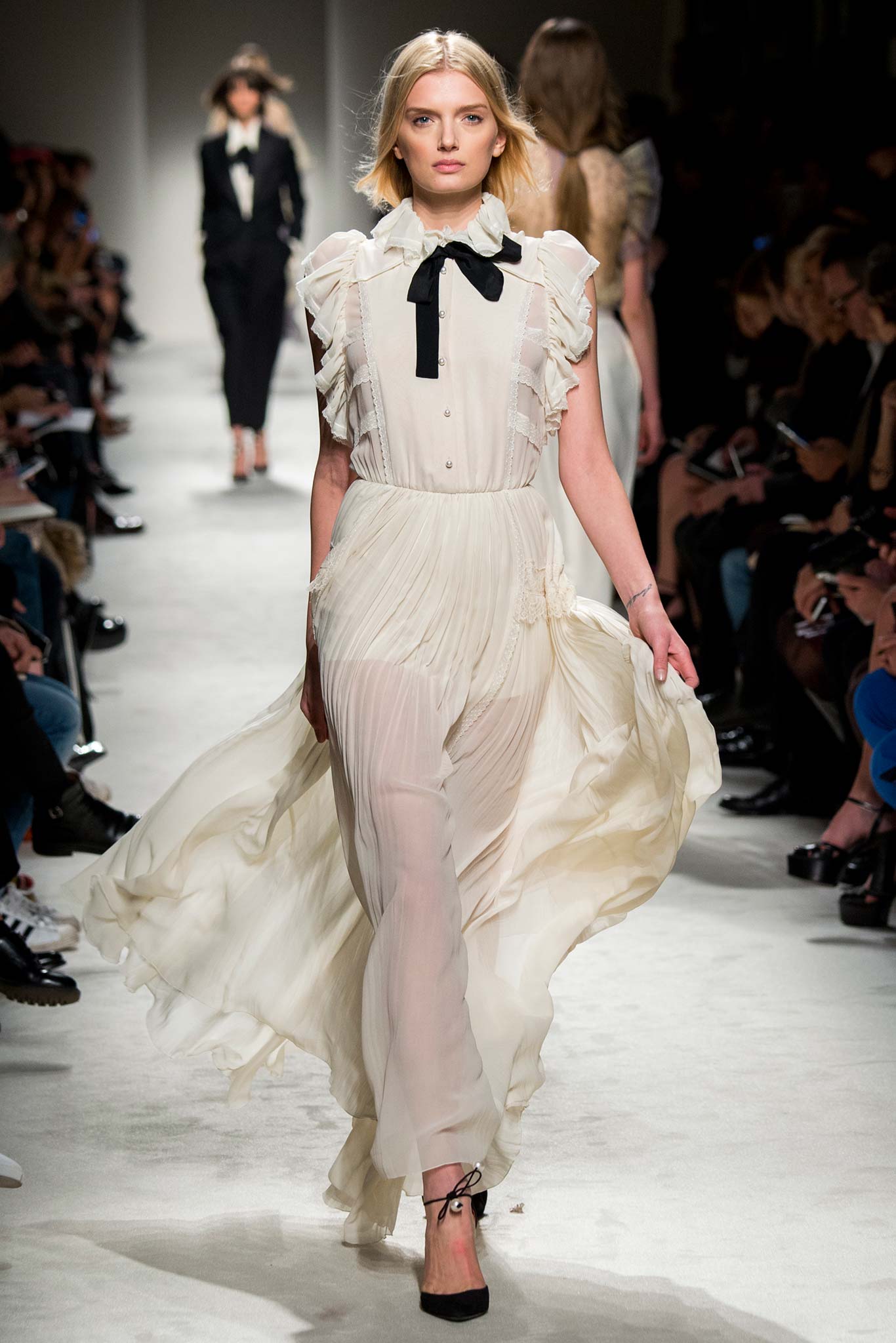 Philosophy di Lorenzo Serafini F/W 15 Look 29