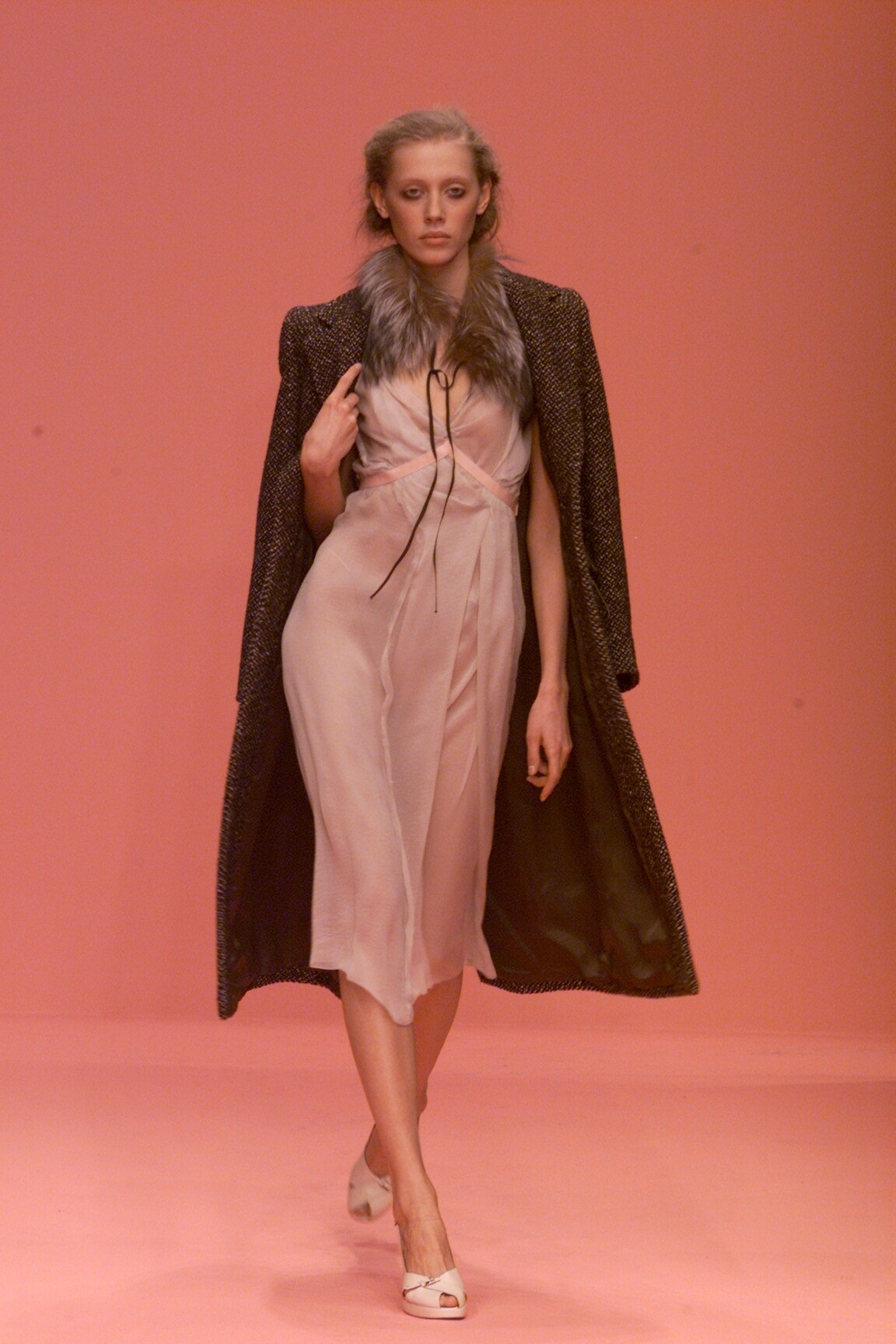 Prada F/W 00 Look 26