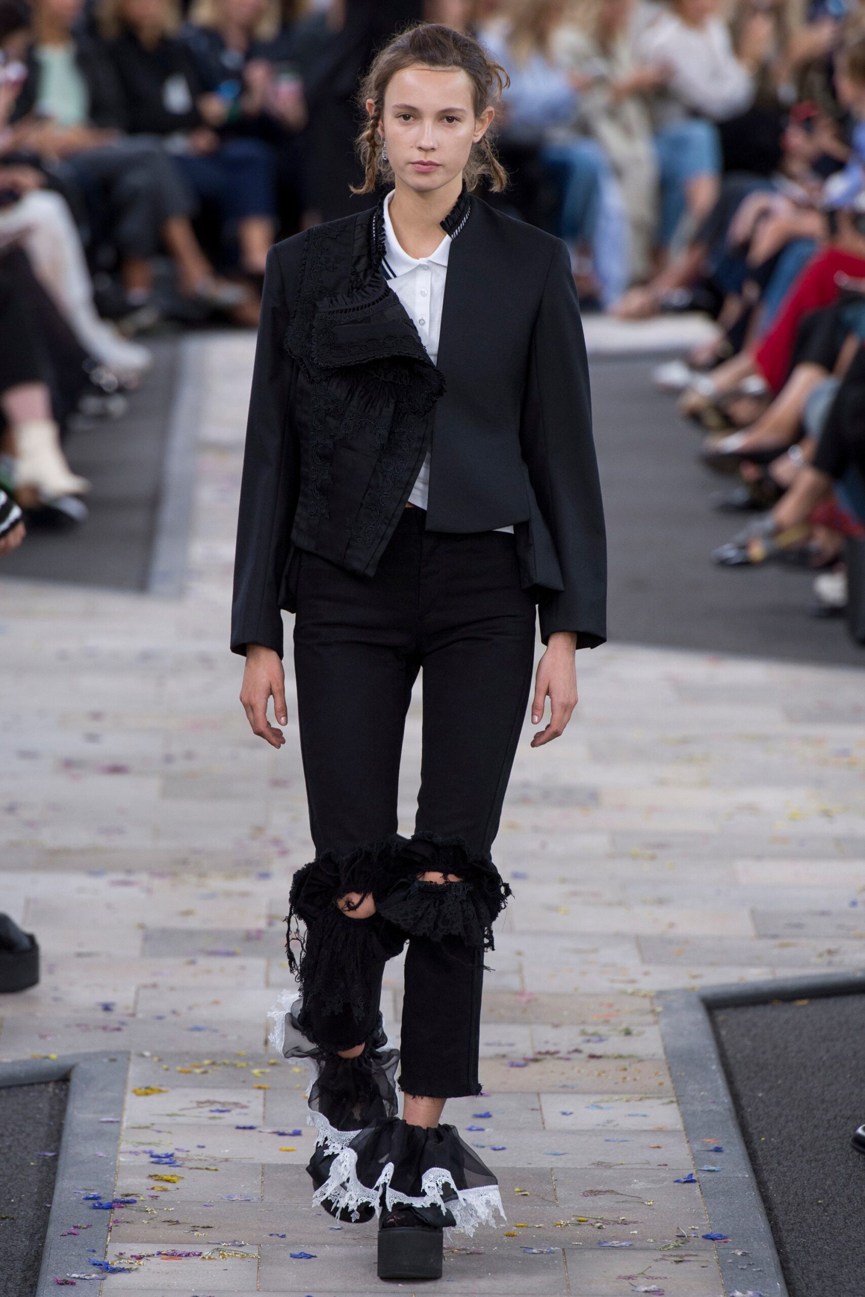 Preen by Thornton Bregazzi S/S 17 Look 1