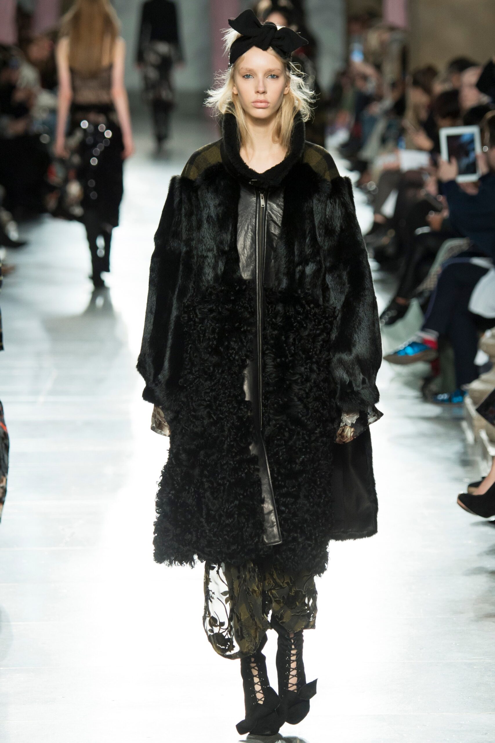 Preen by Thornton Bregazzi F/W 16 Look 5