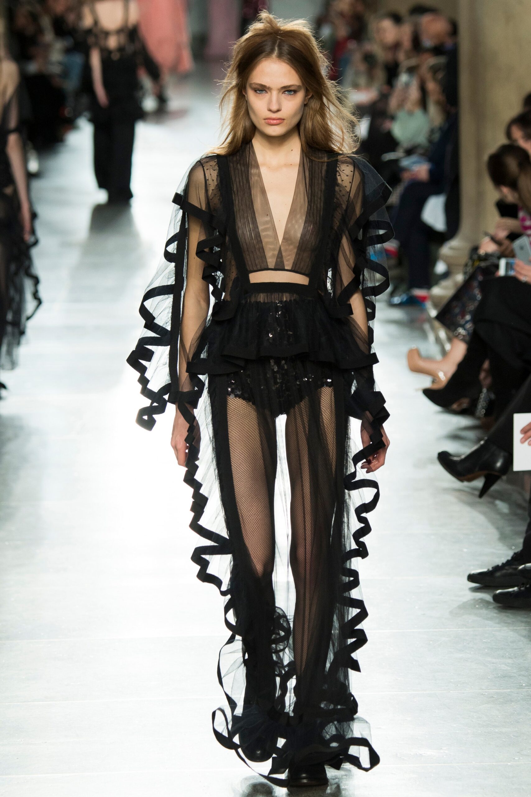 Preen by Thornton Bregazzi F/W 16 Look 31