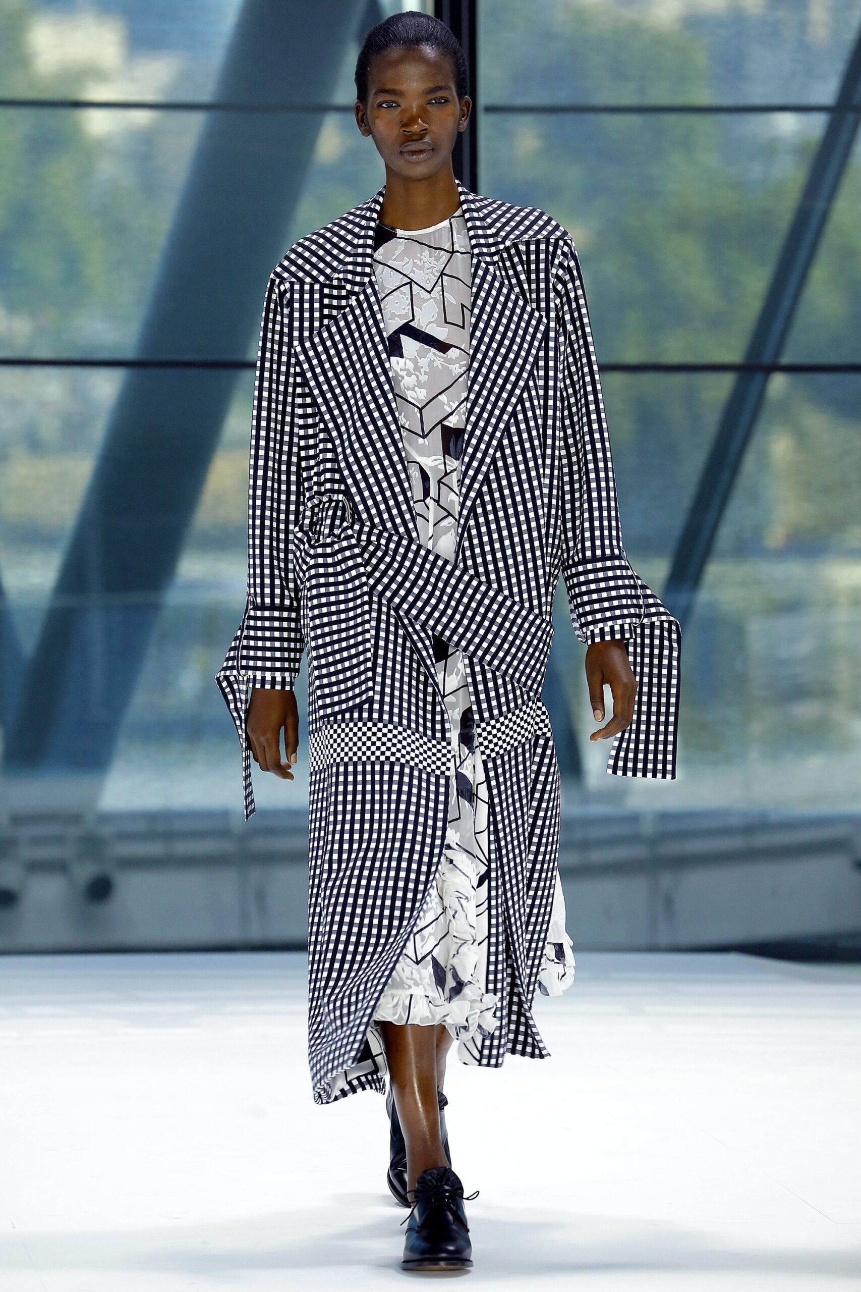 Preen by Thornton Bregazzi S/S 16 Look 23