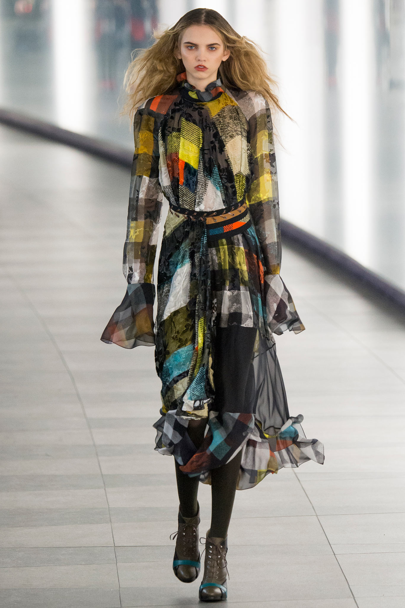 Preen by Thornton Bregazzi Fall 2015 Ready-to-Wear
