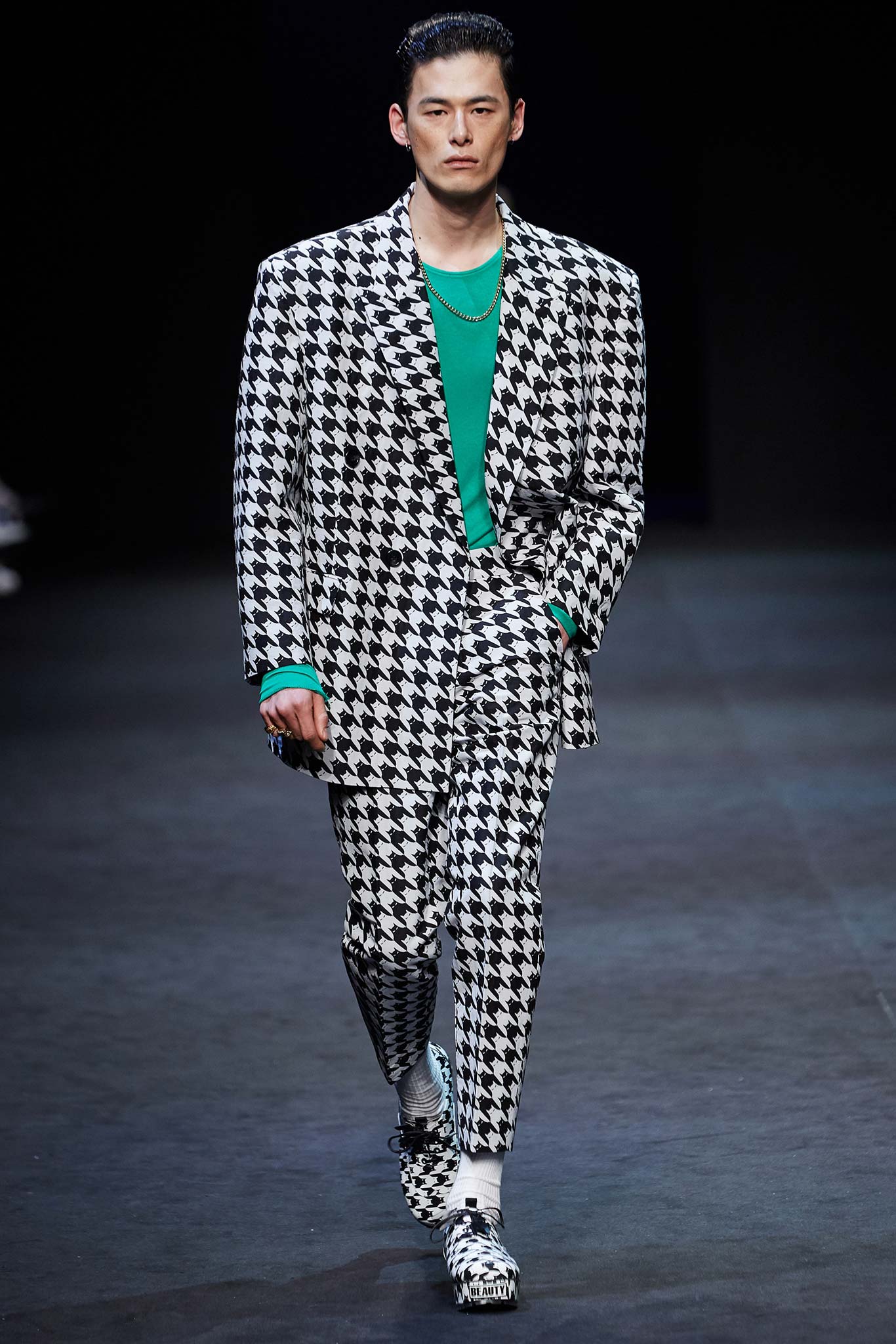 Pushbutton Seoul F/W 15 Look 31