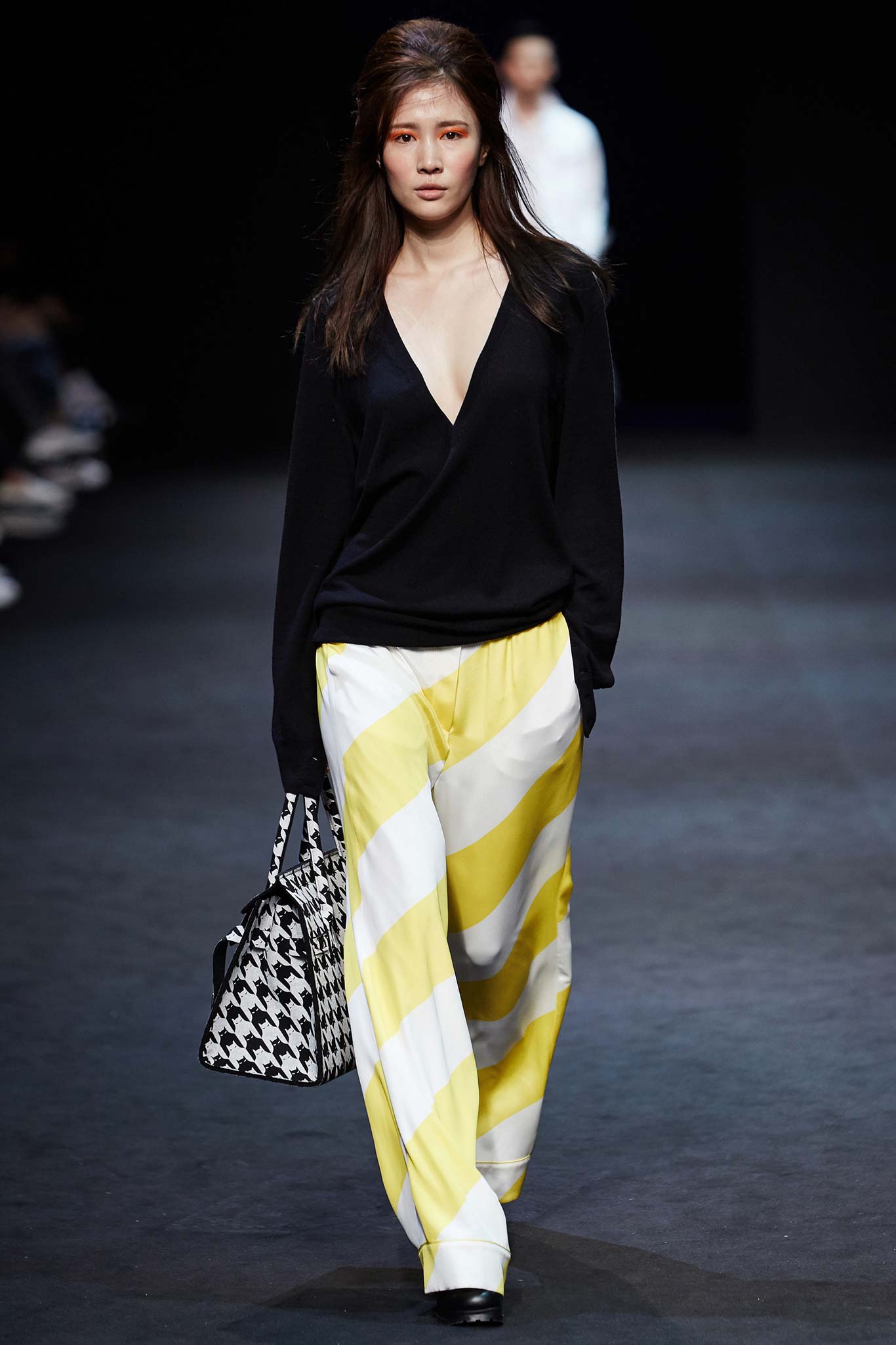 Pushbutton Seoul F/W 15 Look 42
