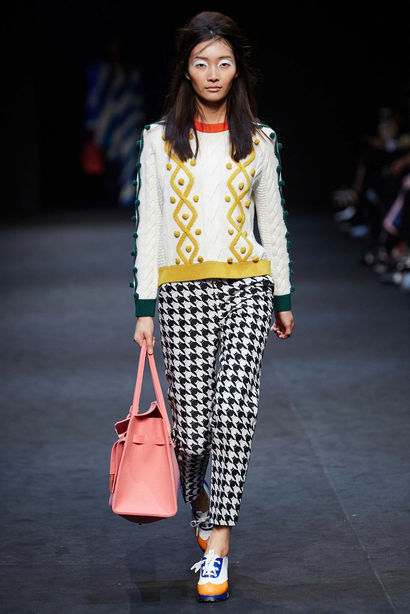 Pushbutton Seoul F/W 15 Look 45