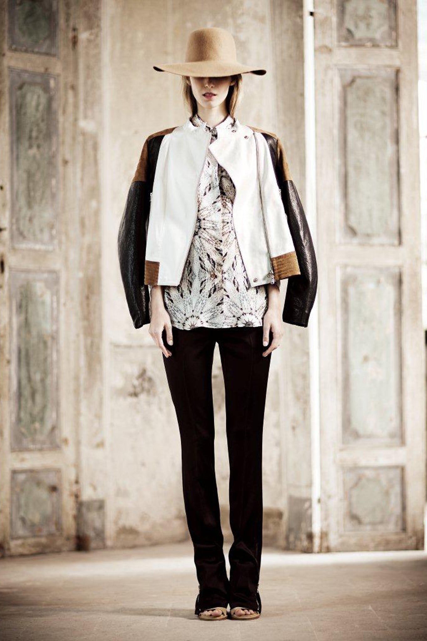 Philosophy di Lorenzo Serafini Resort 14 Look 26