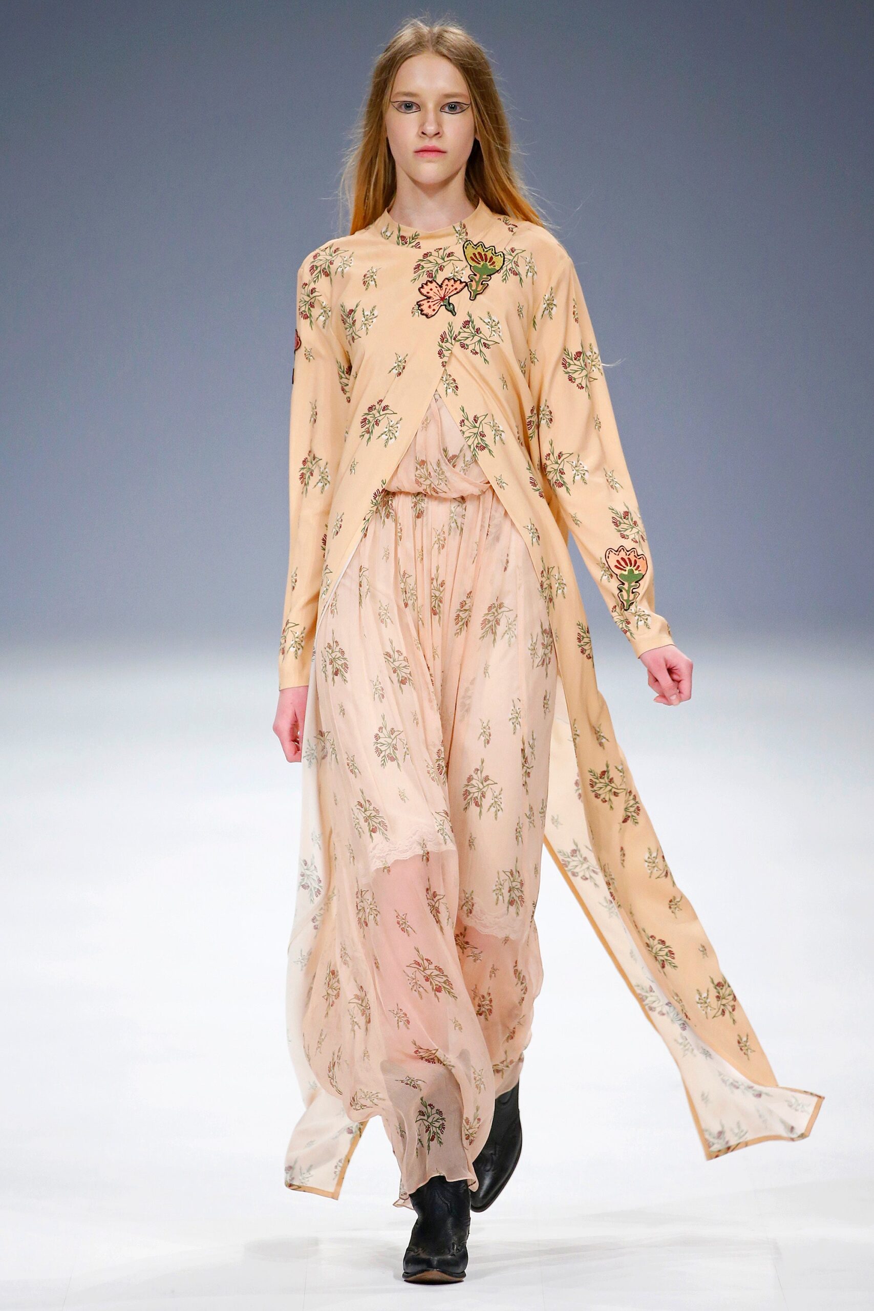 Poustovit Ukraine F/W 16 Look 3