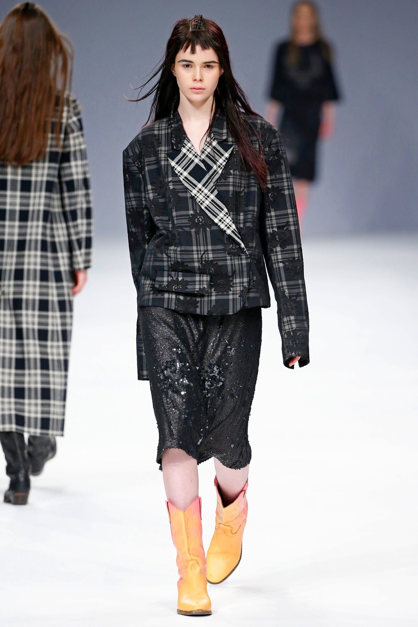 Poustovit Ukraine F/W 16 Look 20