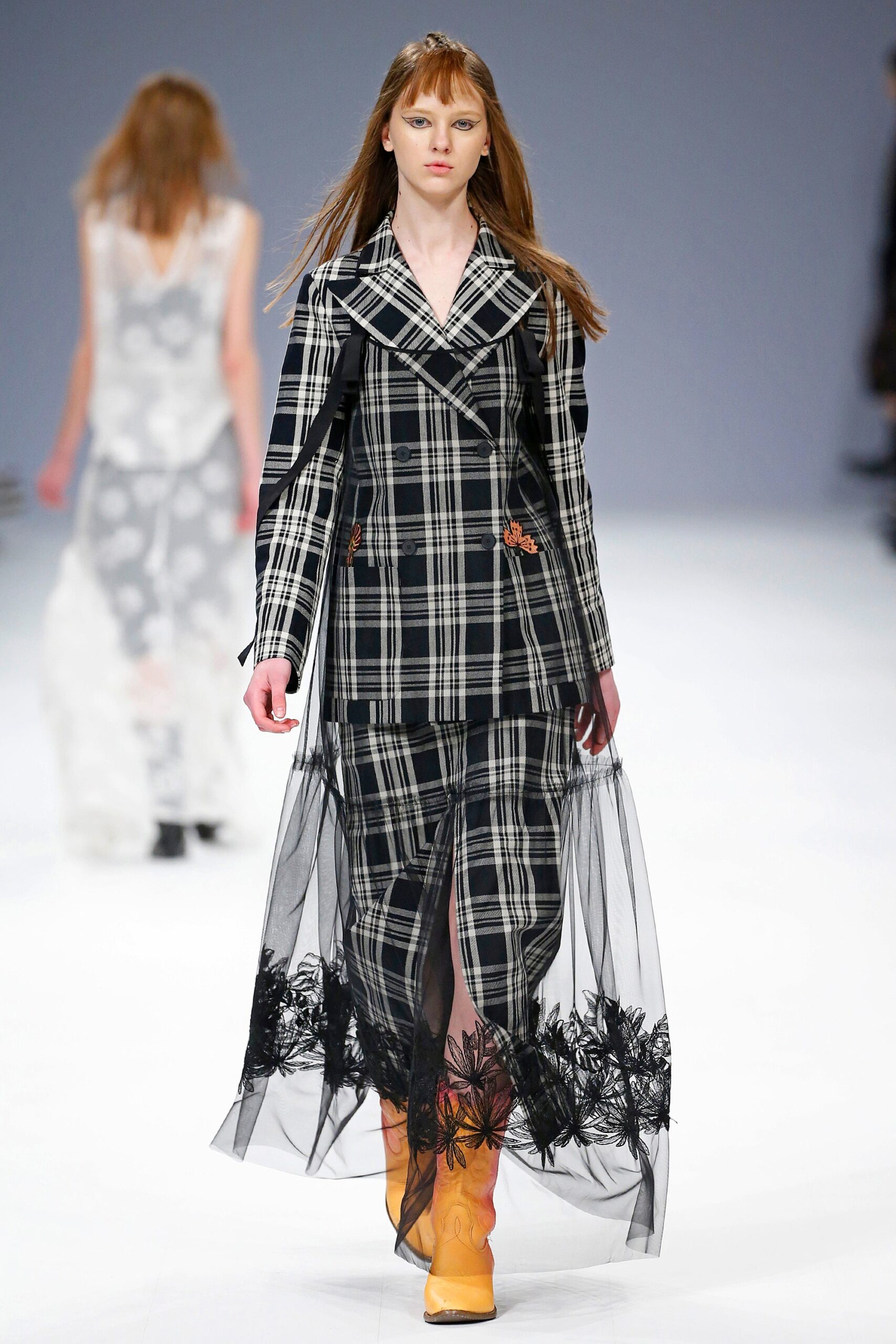 Poustovit Ukraine F/W 16 Look 32