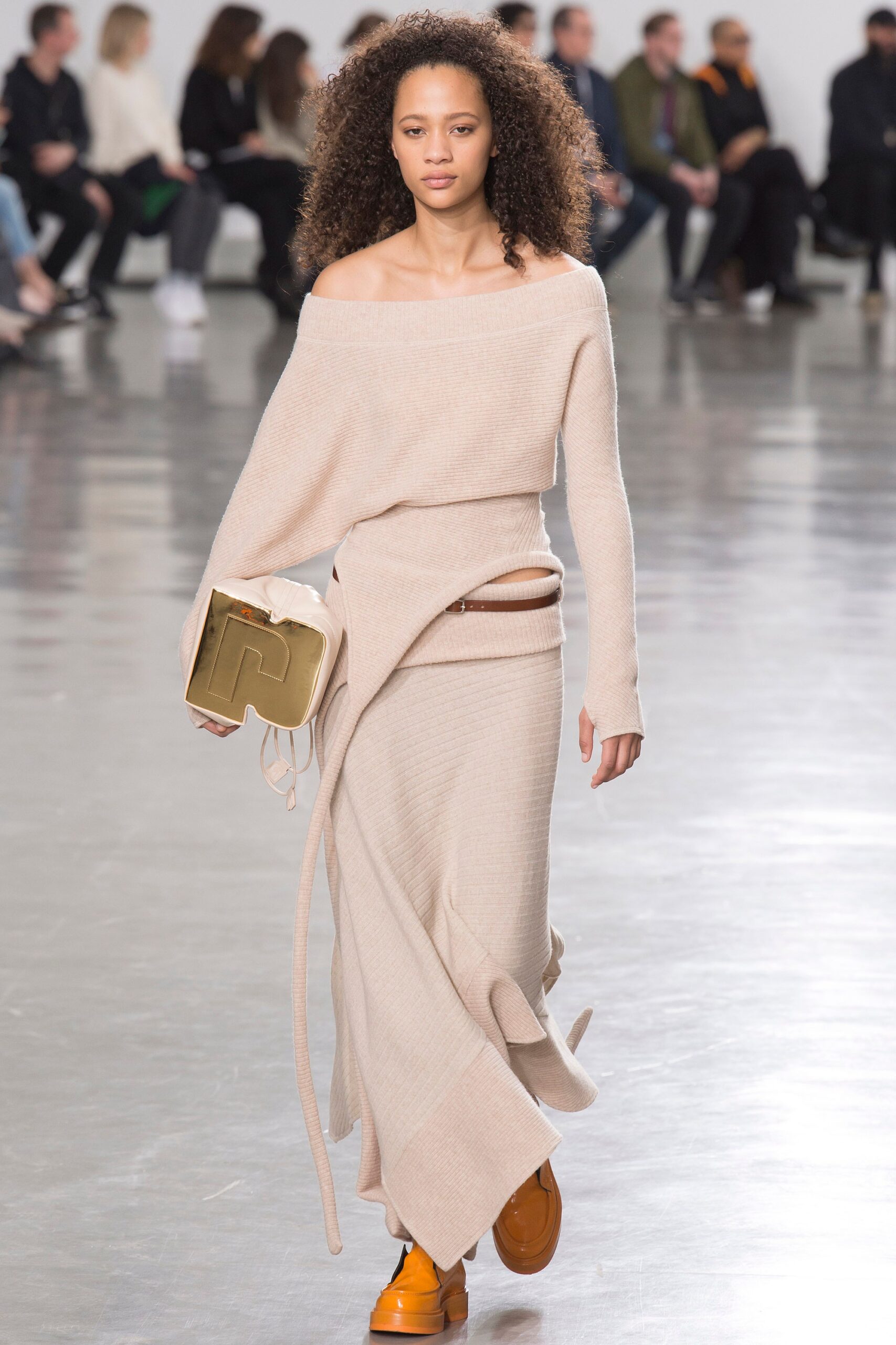 Rabanne F/W 17 Look 2