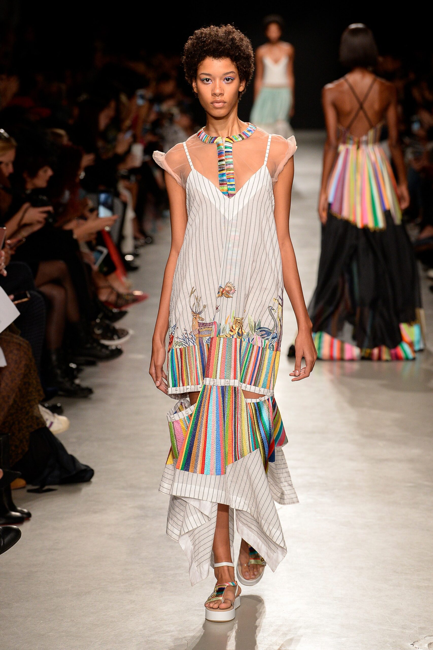 Rahul Mishra S/S 18 Look 2