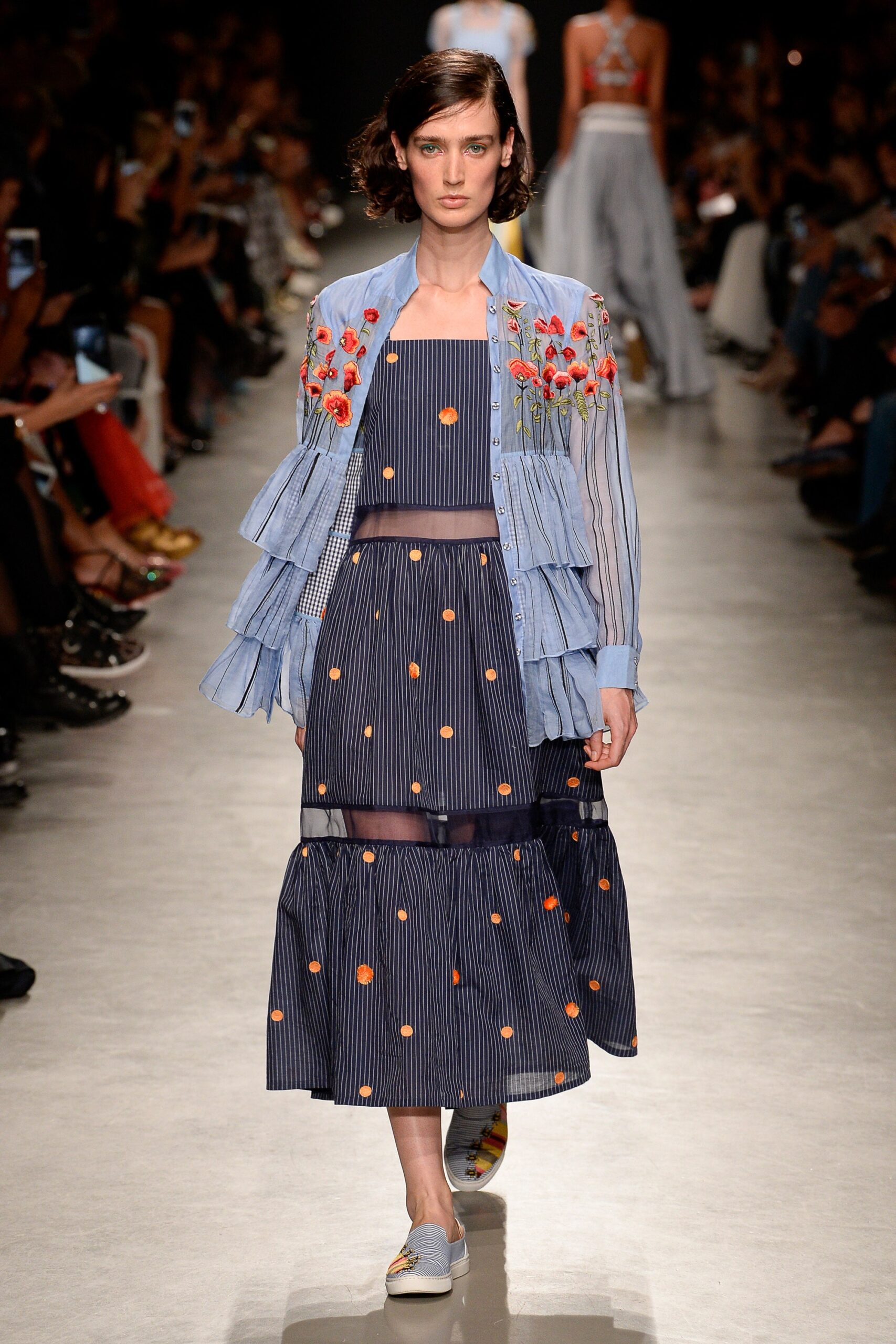 Rahul Mishra S/S 18 Look 11