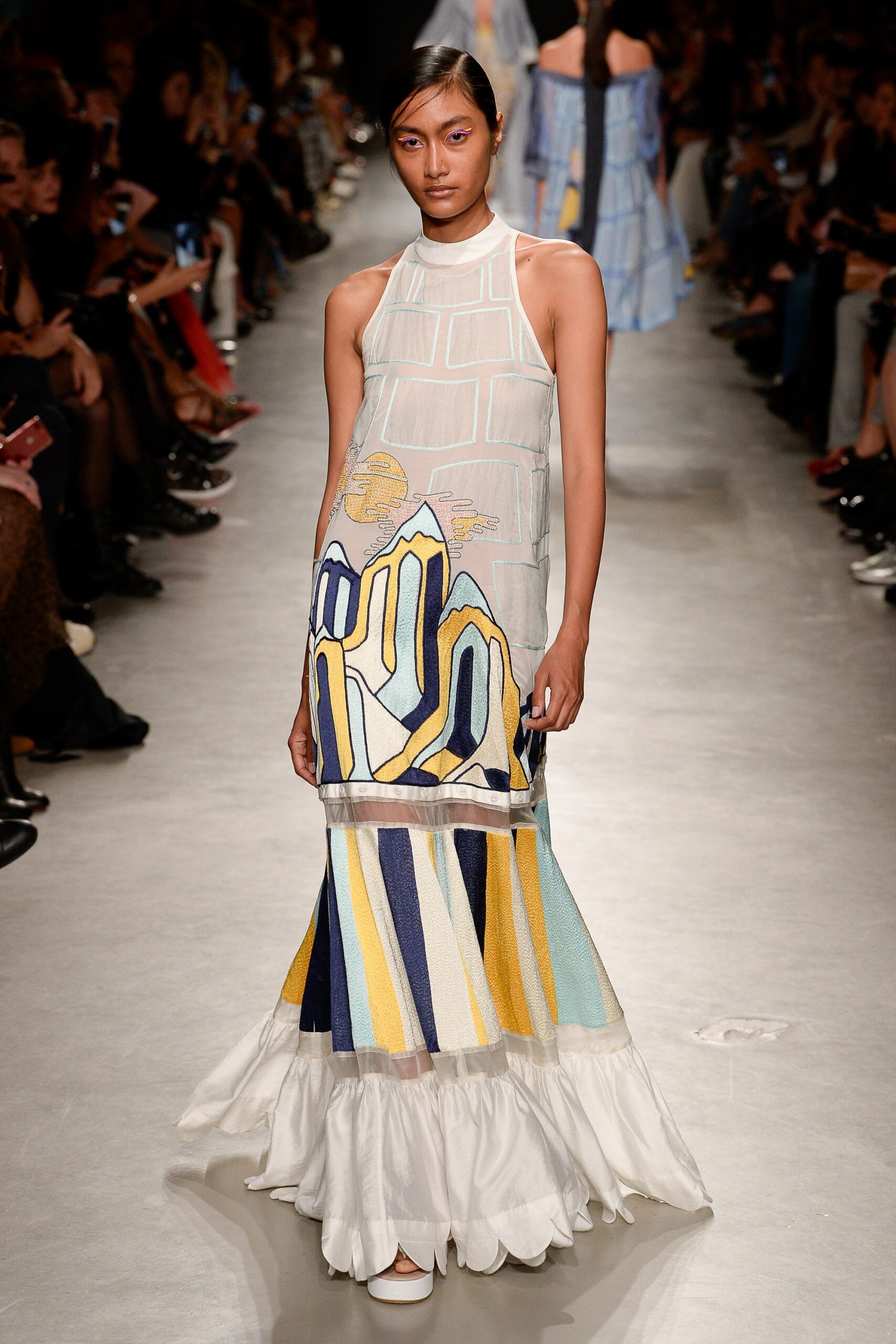 Rahul Mishra S/S 18 Look 18