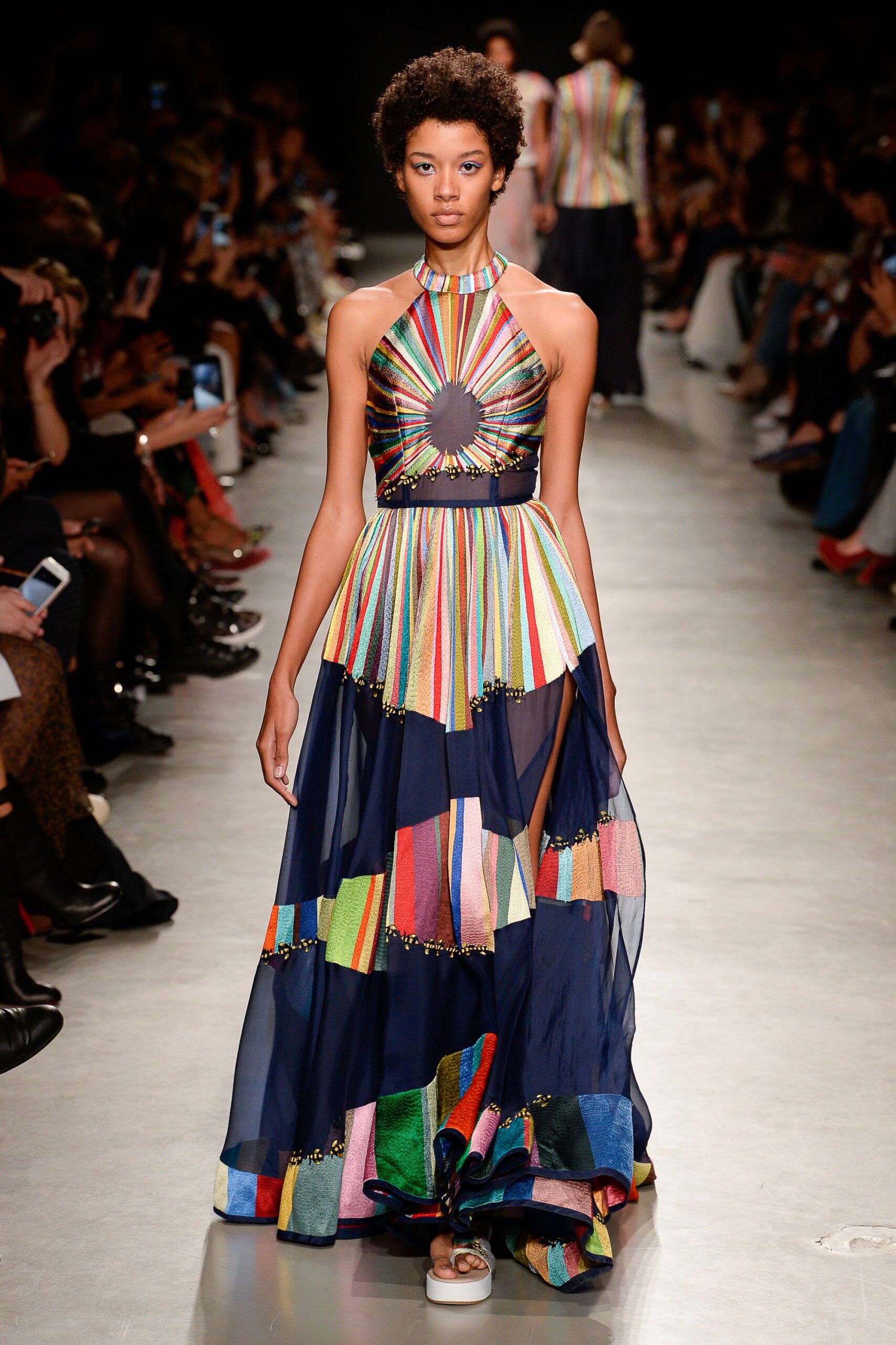 Rahul Mishra S/S 18 Look 31