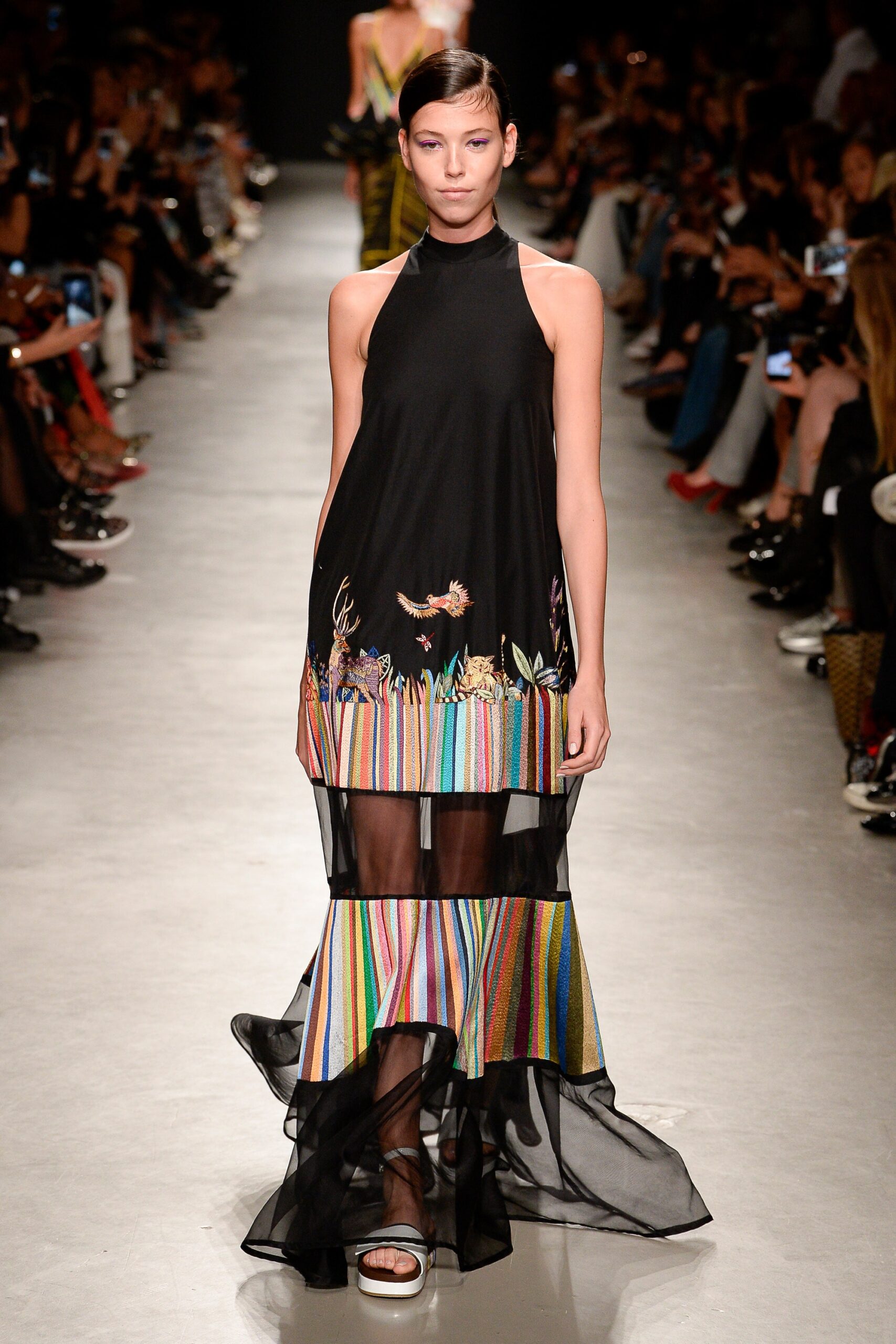 Rahul Mishra S/S 18 Look 33