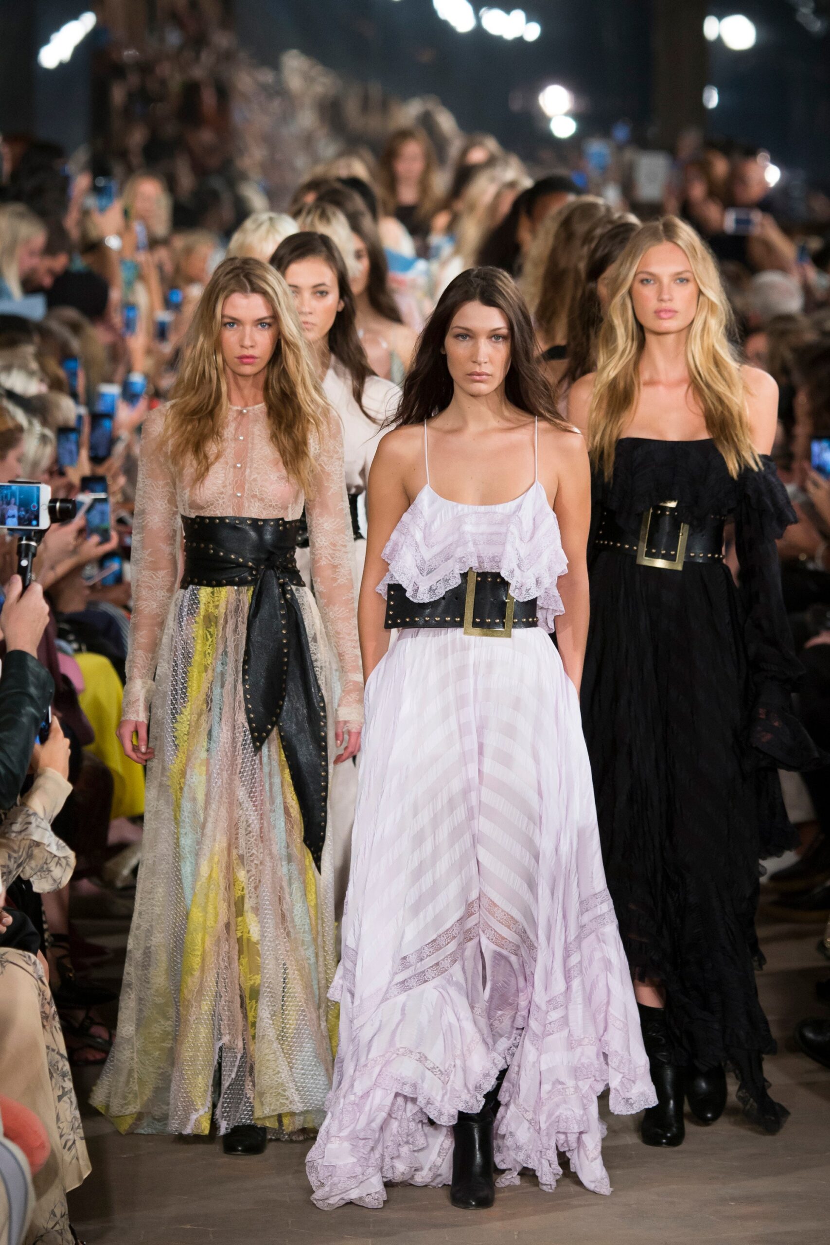 Philosophy di Lorenzo Serafini S/S 17 Look 28