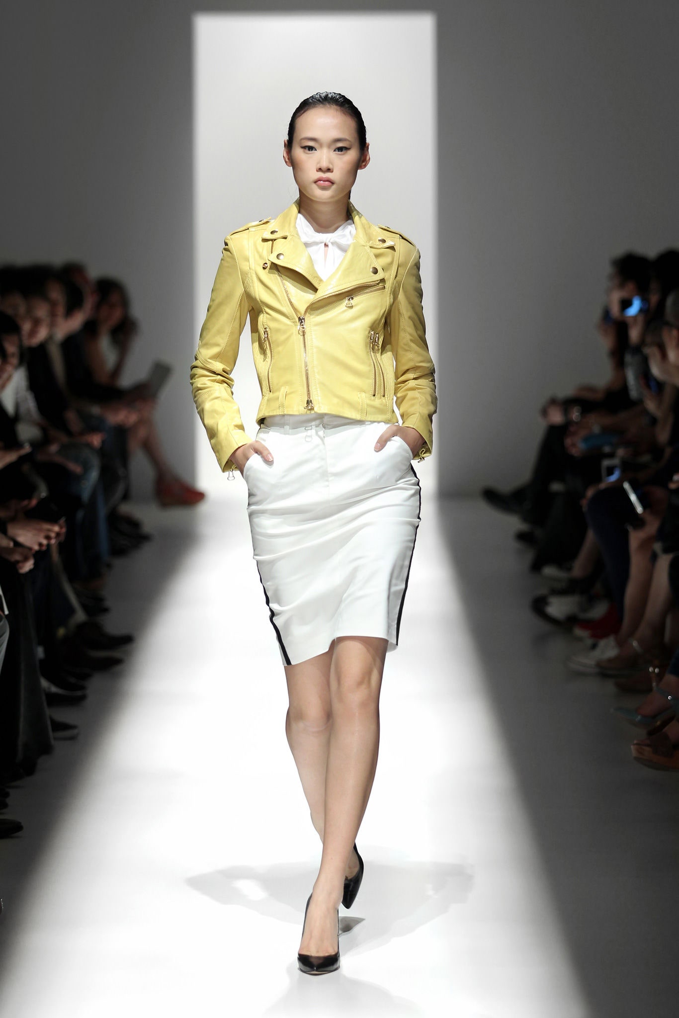 Pierre Balmain S/S 13 Look 12