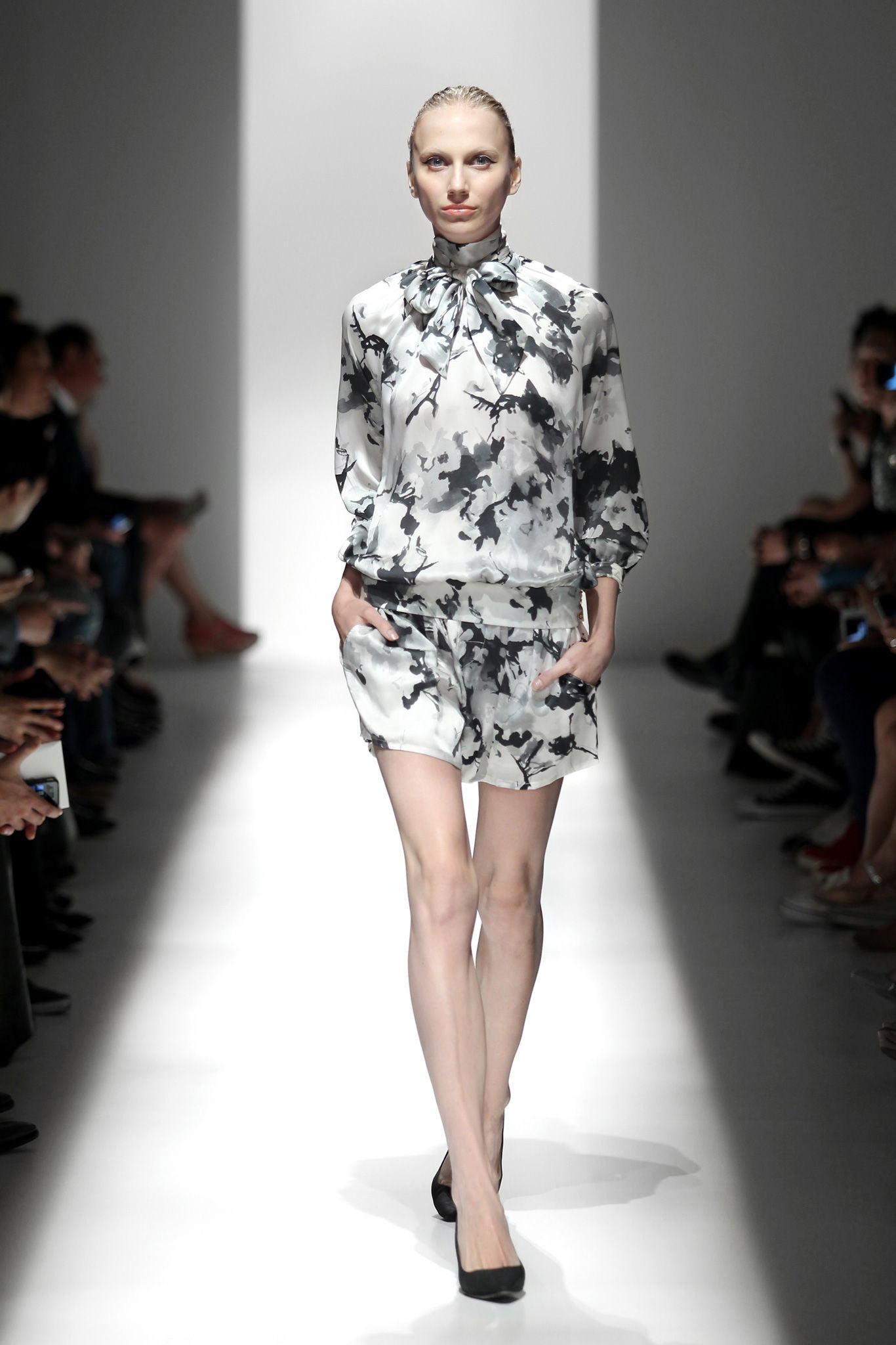 Pierre Balmain S/S 13 Look 29