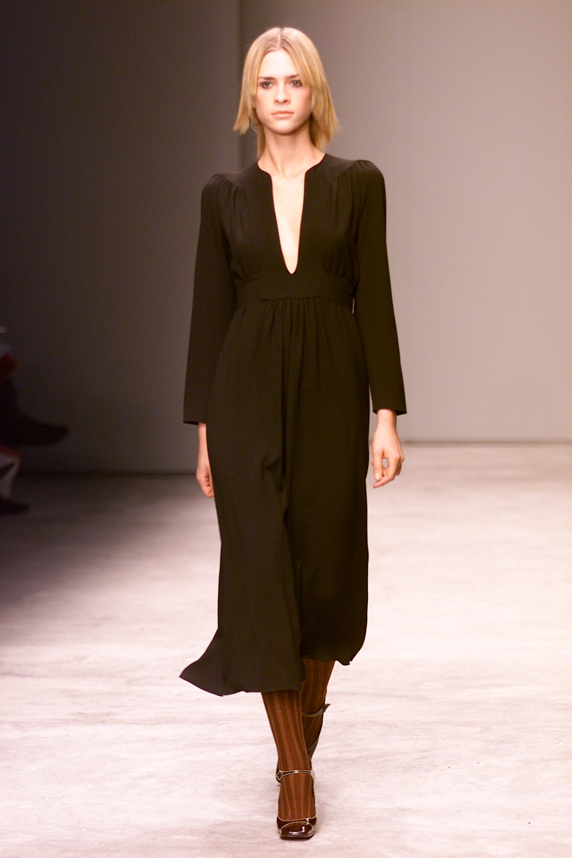 Prada F/W 01 Look 33
