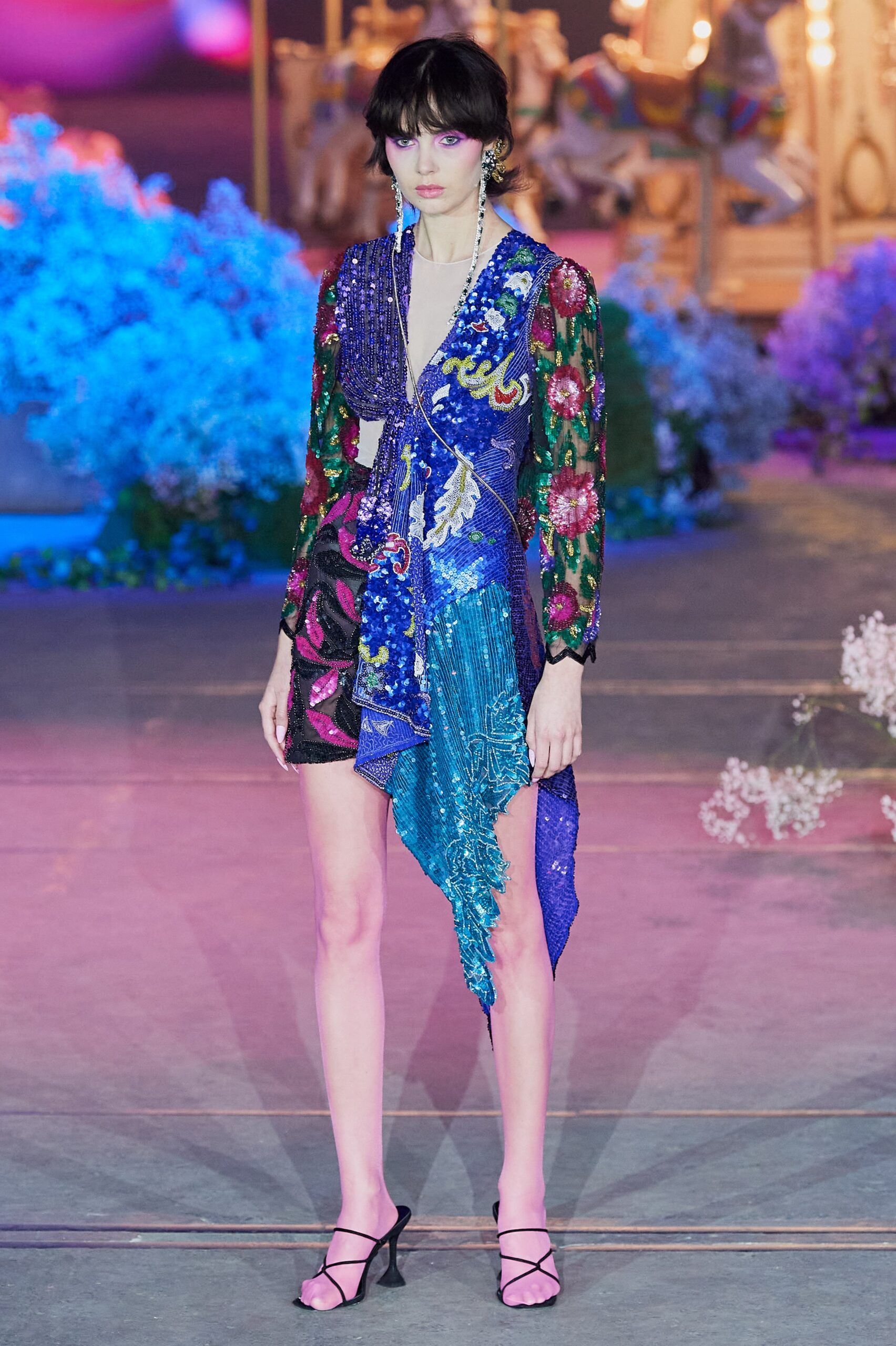 Romance Was Born Australia Resort 22 Look 1