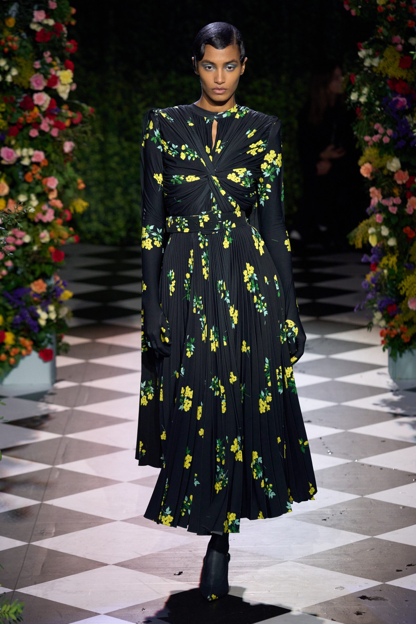 Richard Quinn F/W 23 Look 1