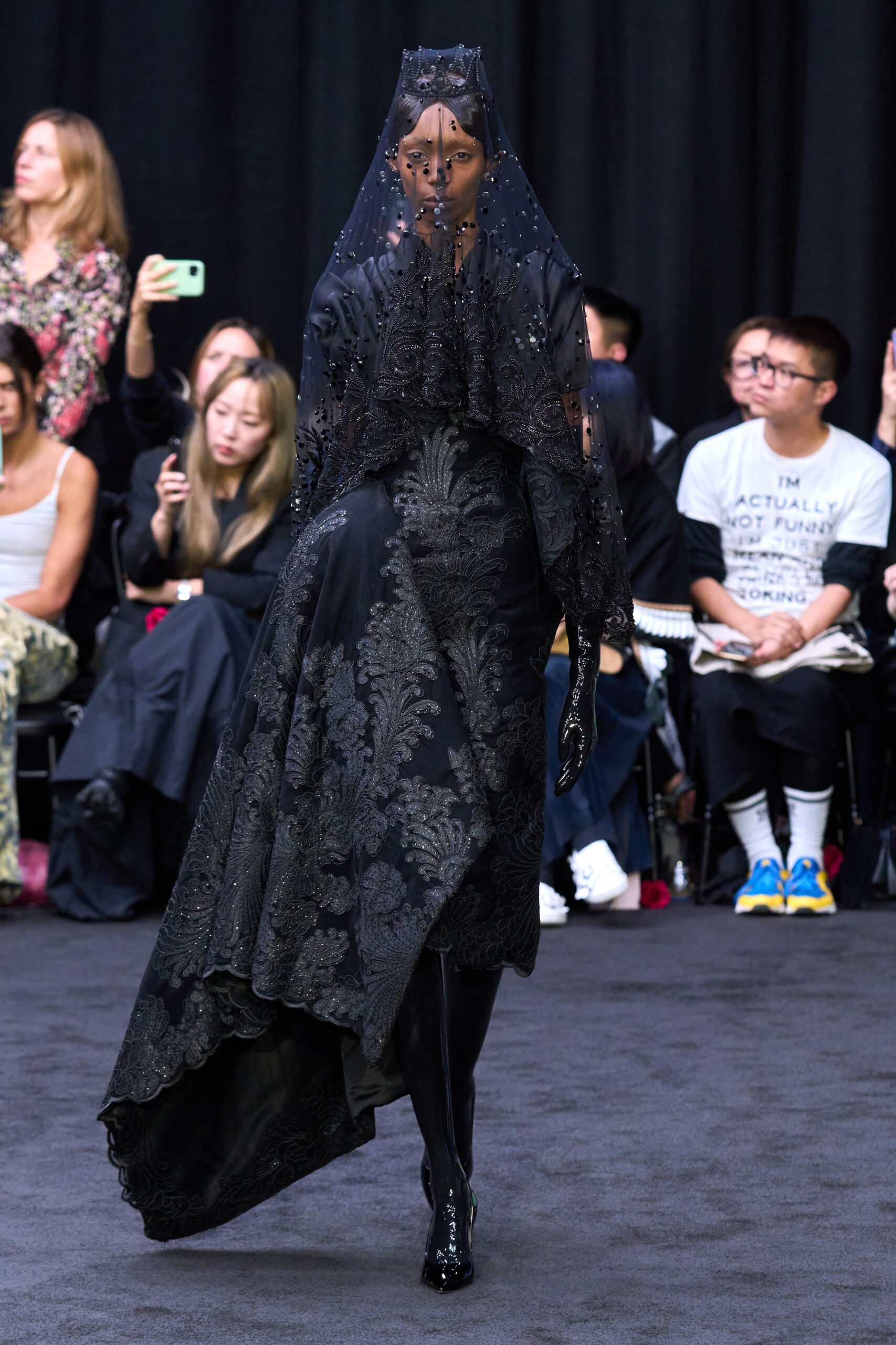 Richard Quinn S/S 23 Look 1