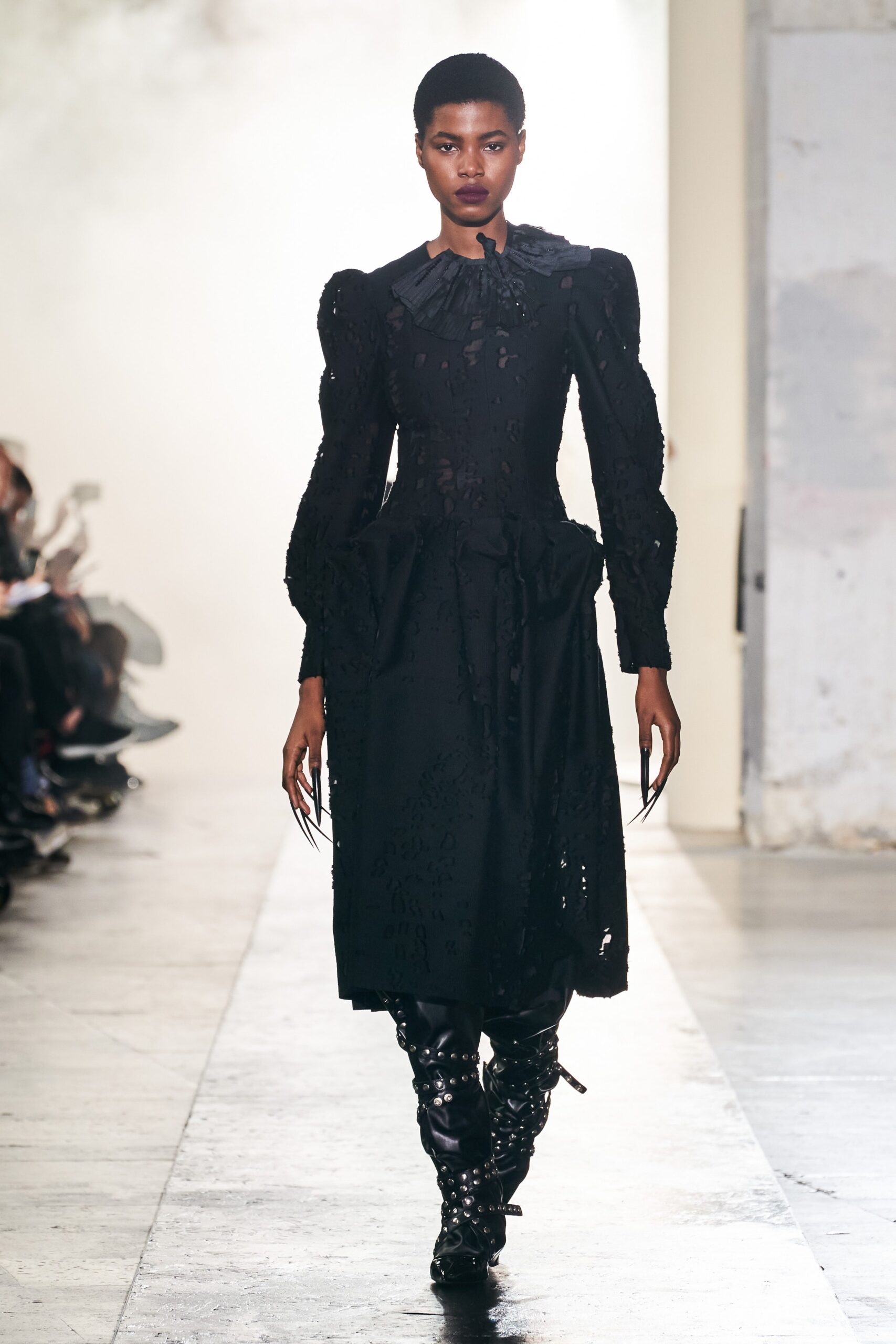 Rochas F/W 22 Look 1