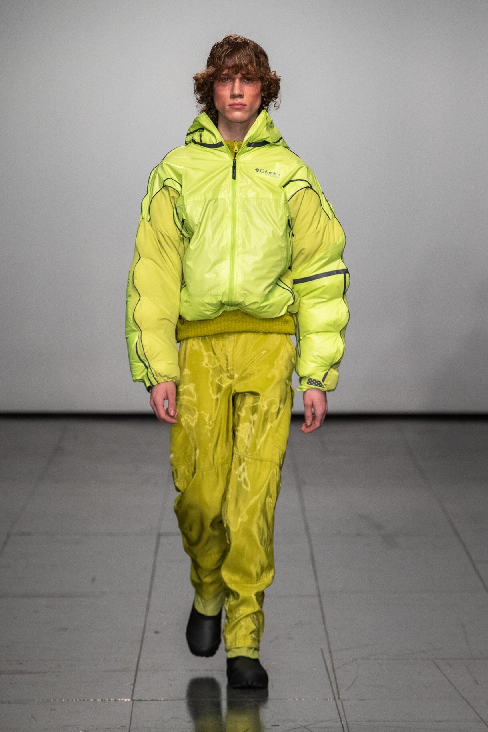 Robyn Lynch F/W 22 Menswear Look 2