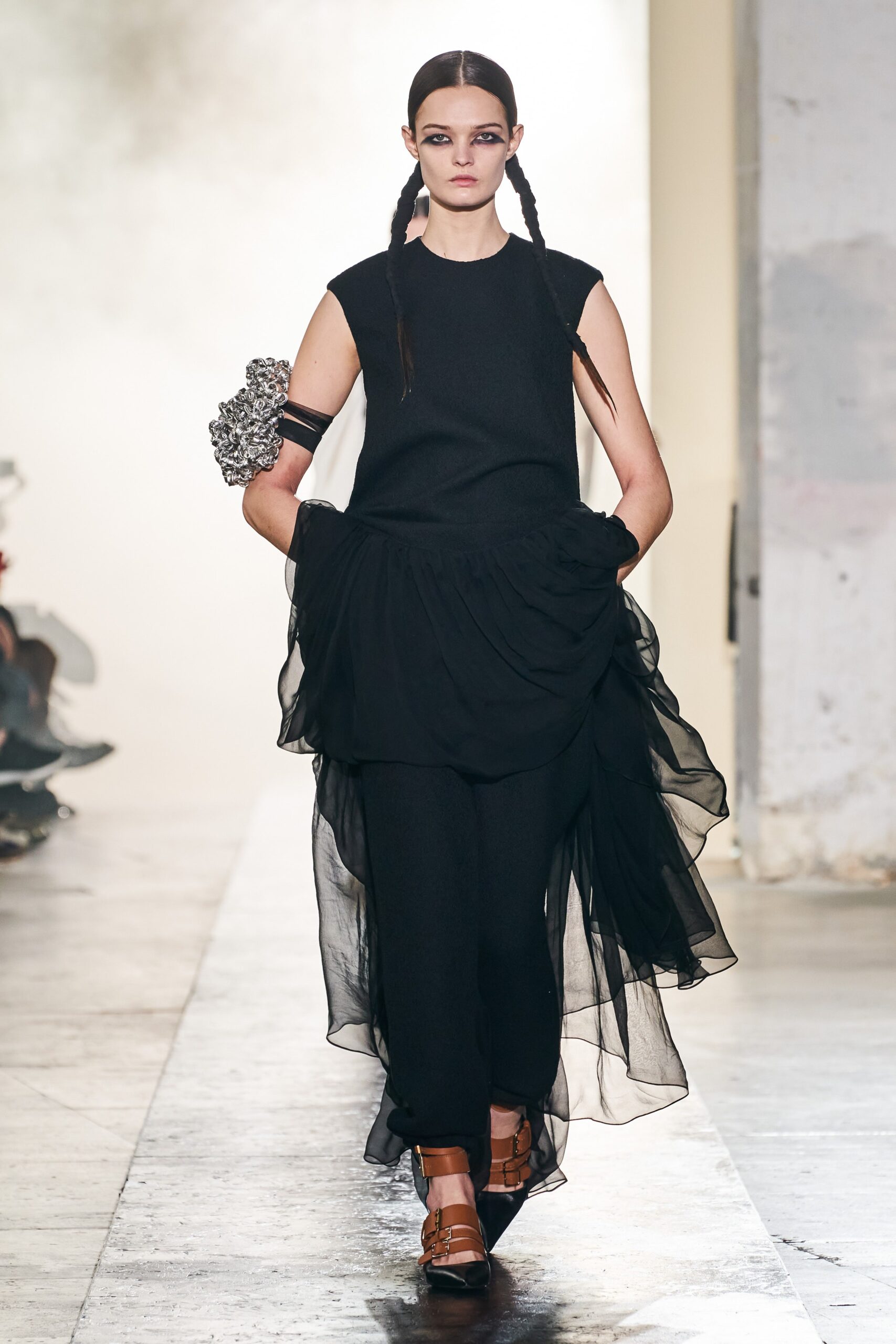 Rochas F/W 22 Look 2