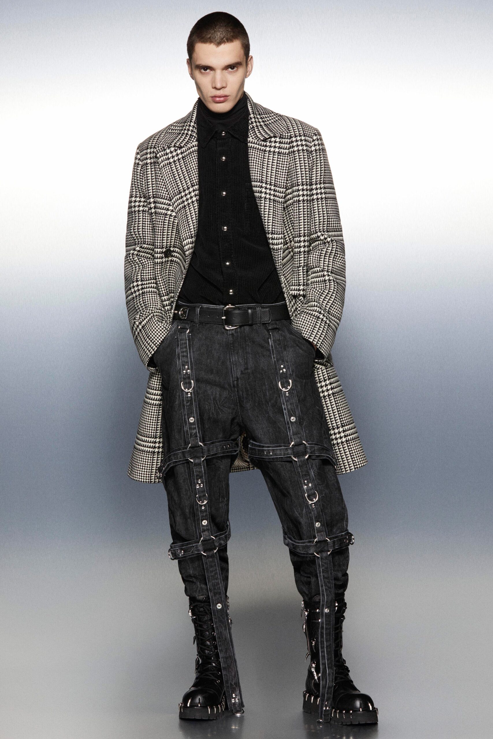 Roberto Cavalli F/W 22 Menswear Look 3