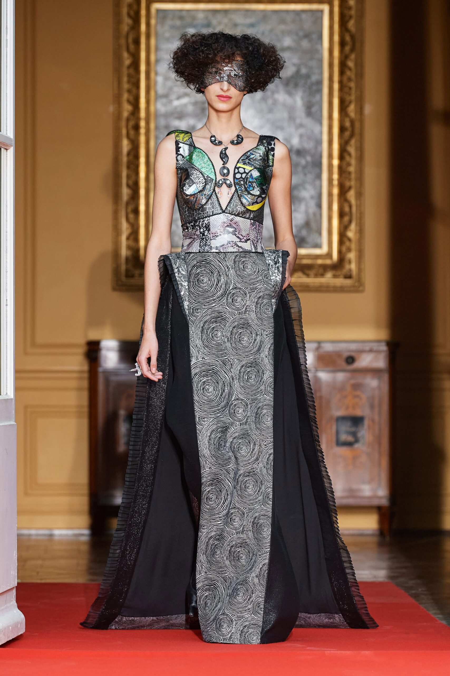 Ronald van der Kemp F/W 22 Couture Look 3