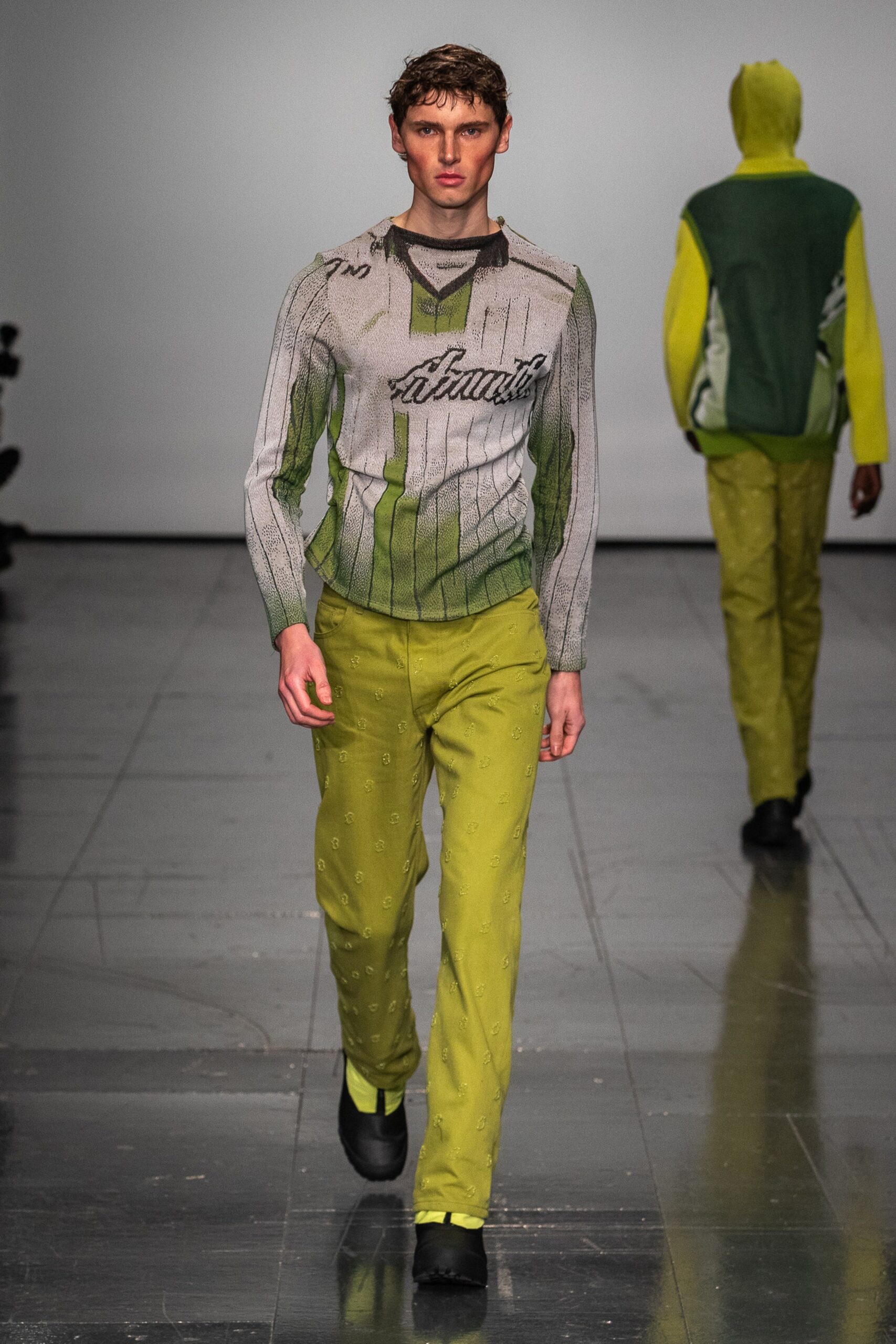 Robyn Lynch F/W 22 Menswear Look 5