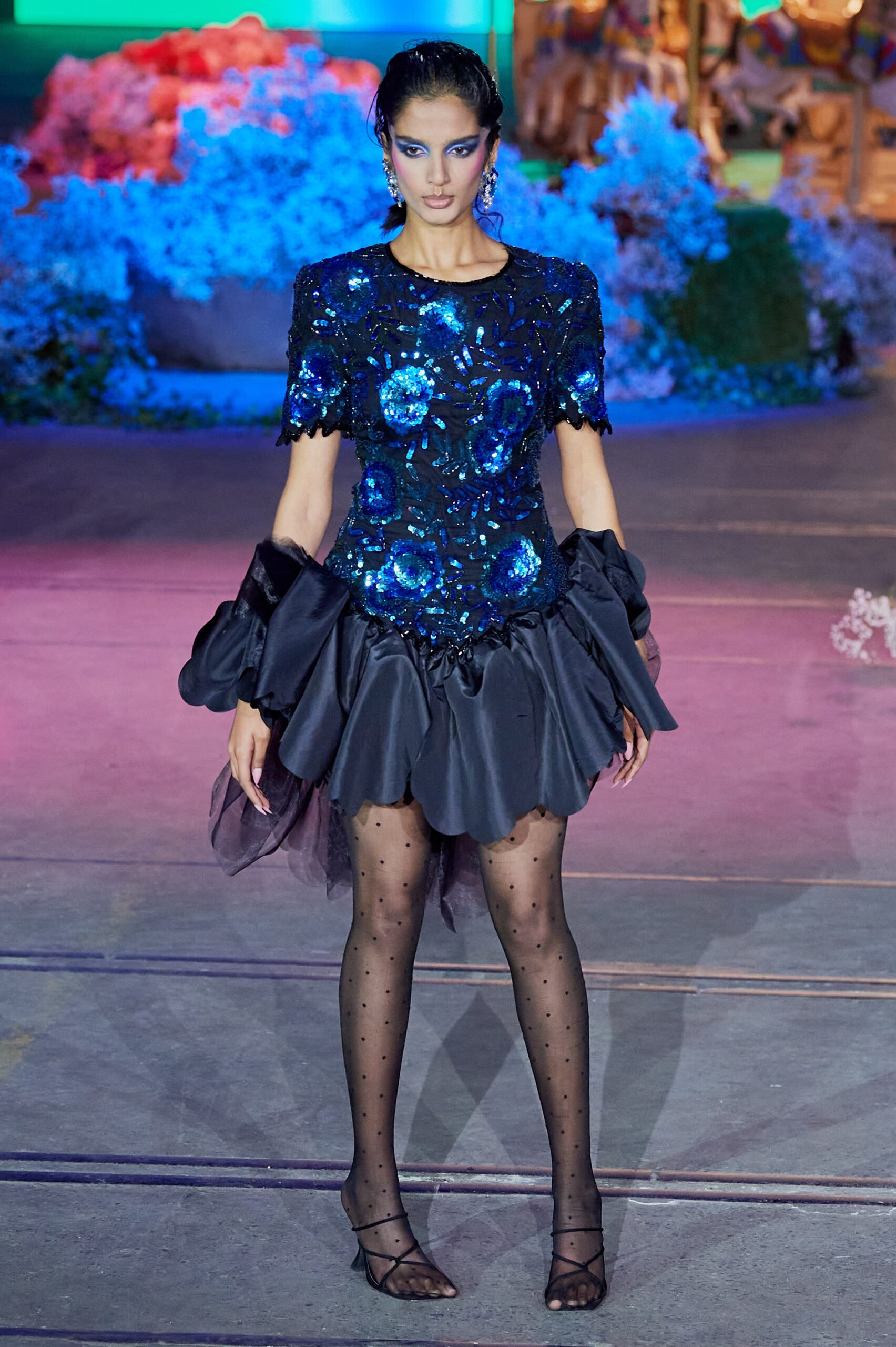Romance Was Born Australia Resort 22 Look 5