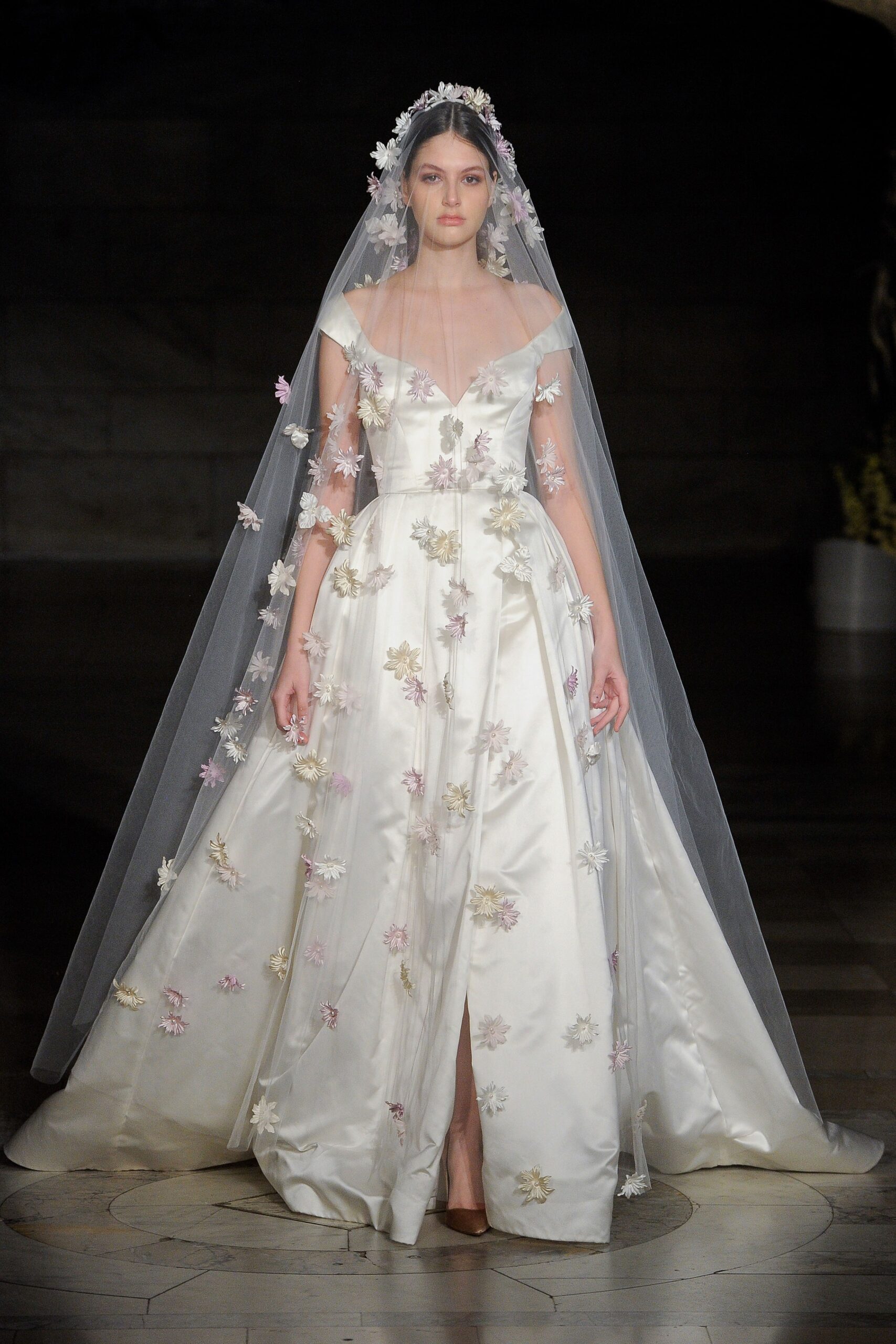 Reem Acra F/W 19 Bridal Look 6