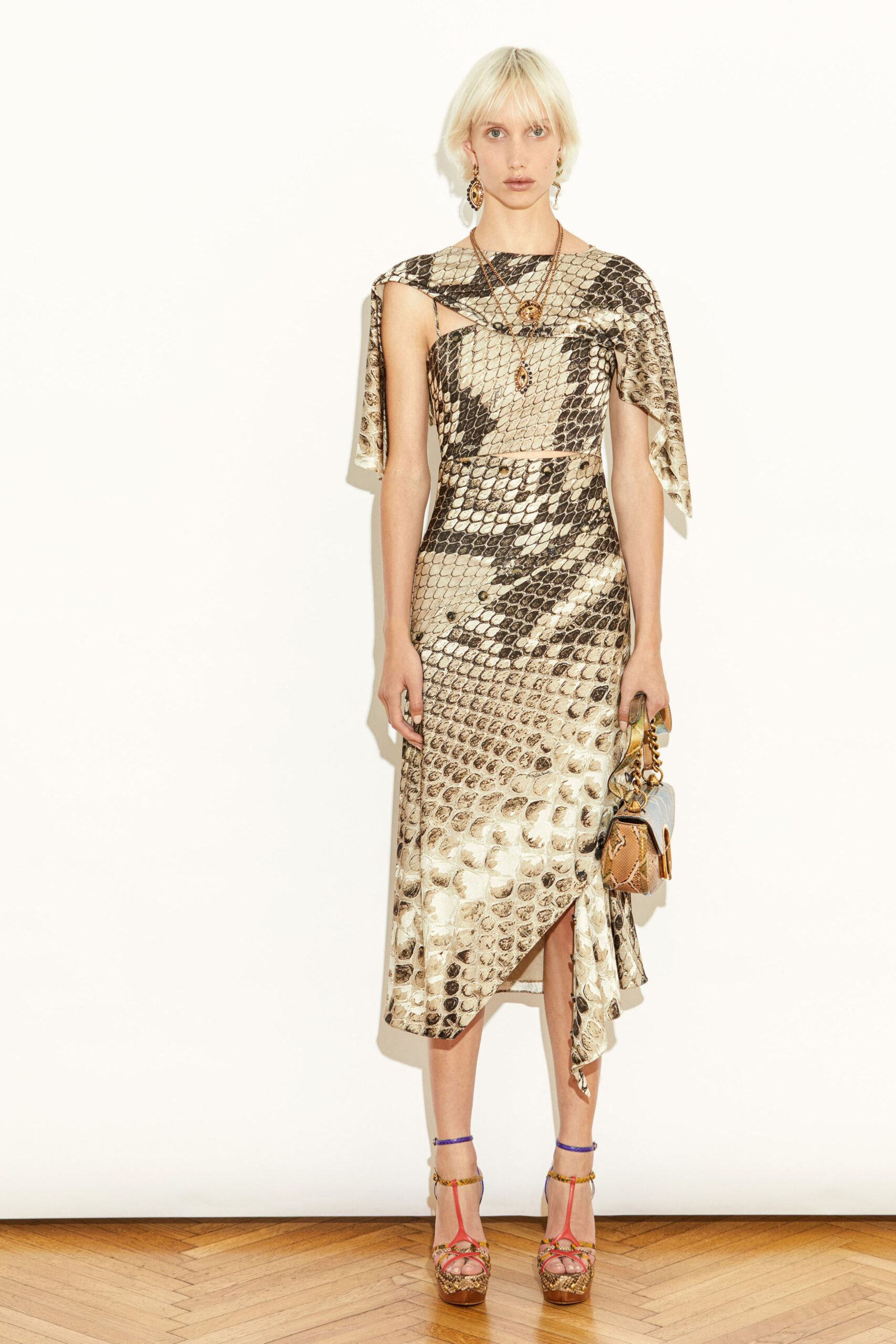 Roberto Cavalli Resort 19 Look 7