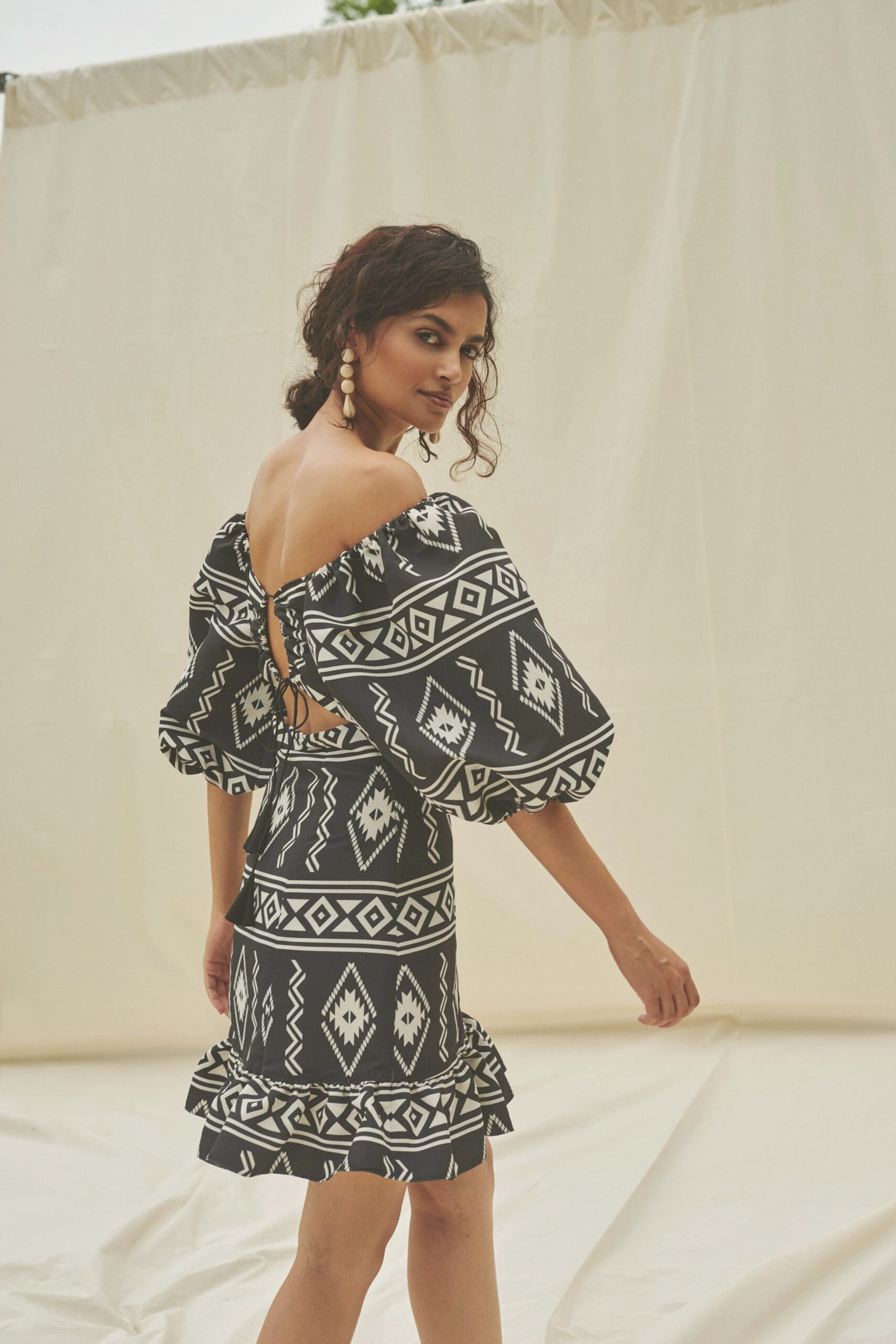 Sachin & Babi Resort 22 Look 7
