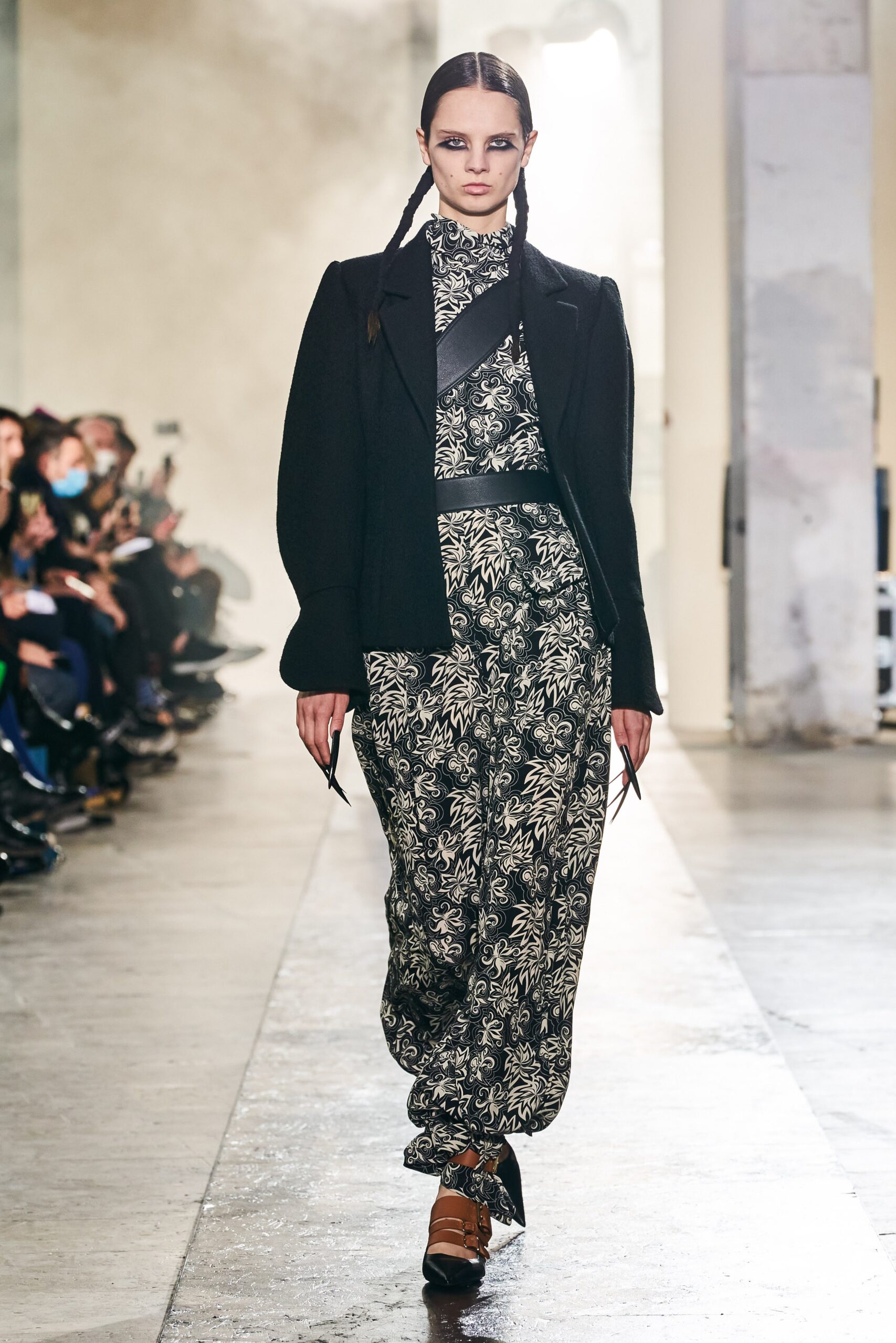 Rochas F/W 22 Look 7