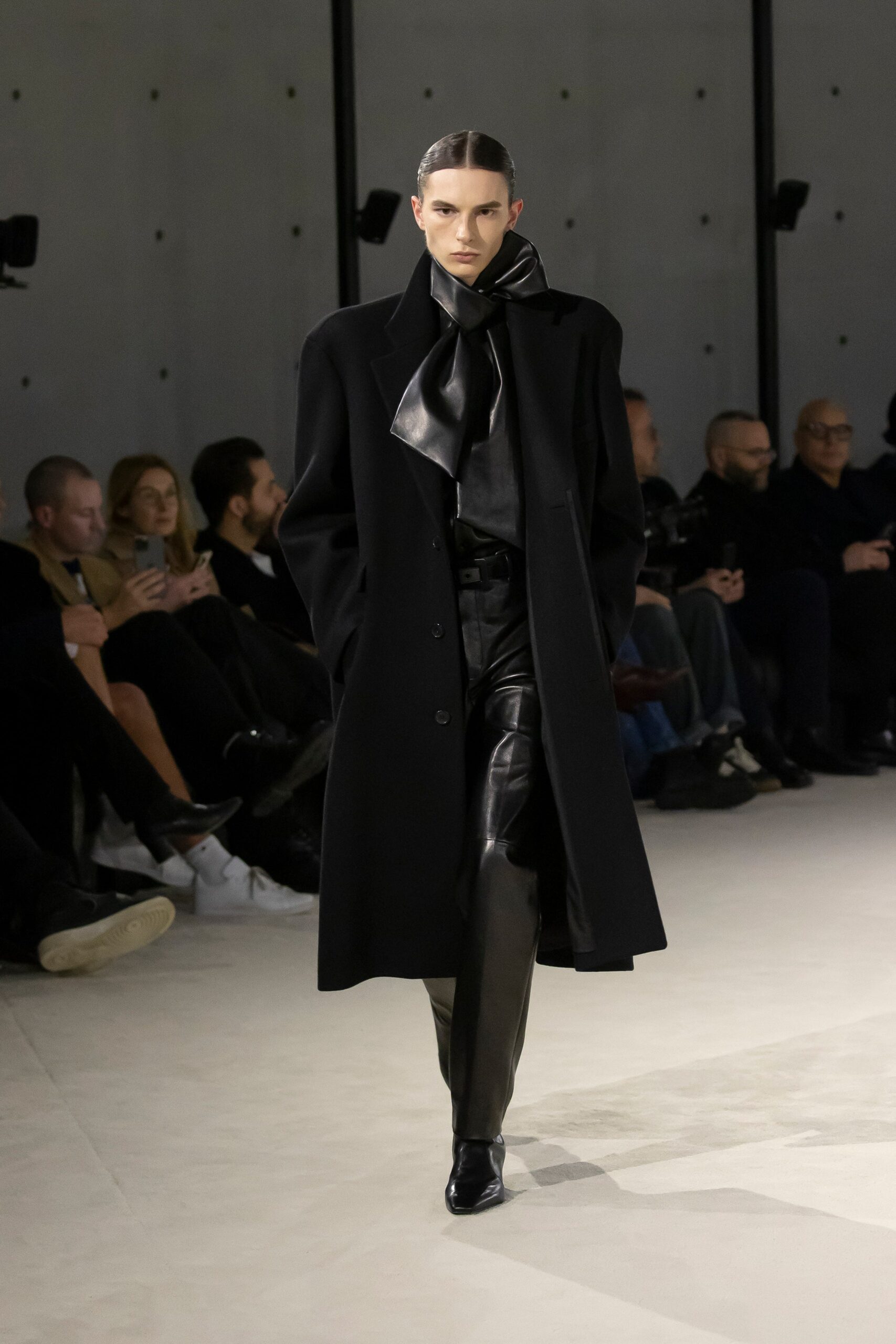 Saint Laurent F/W 23 Menswear Look 8
