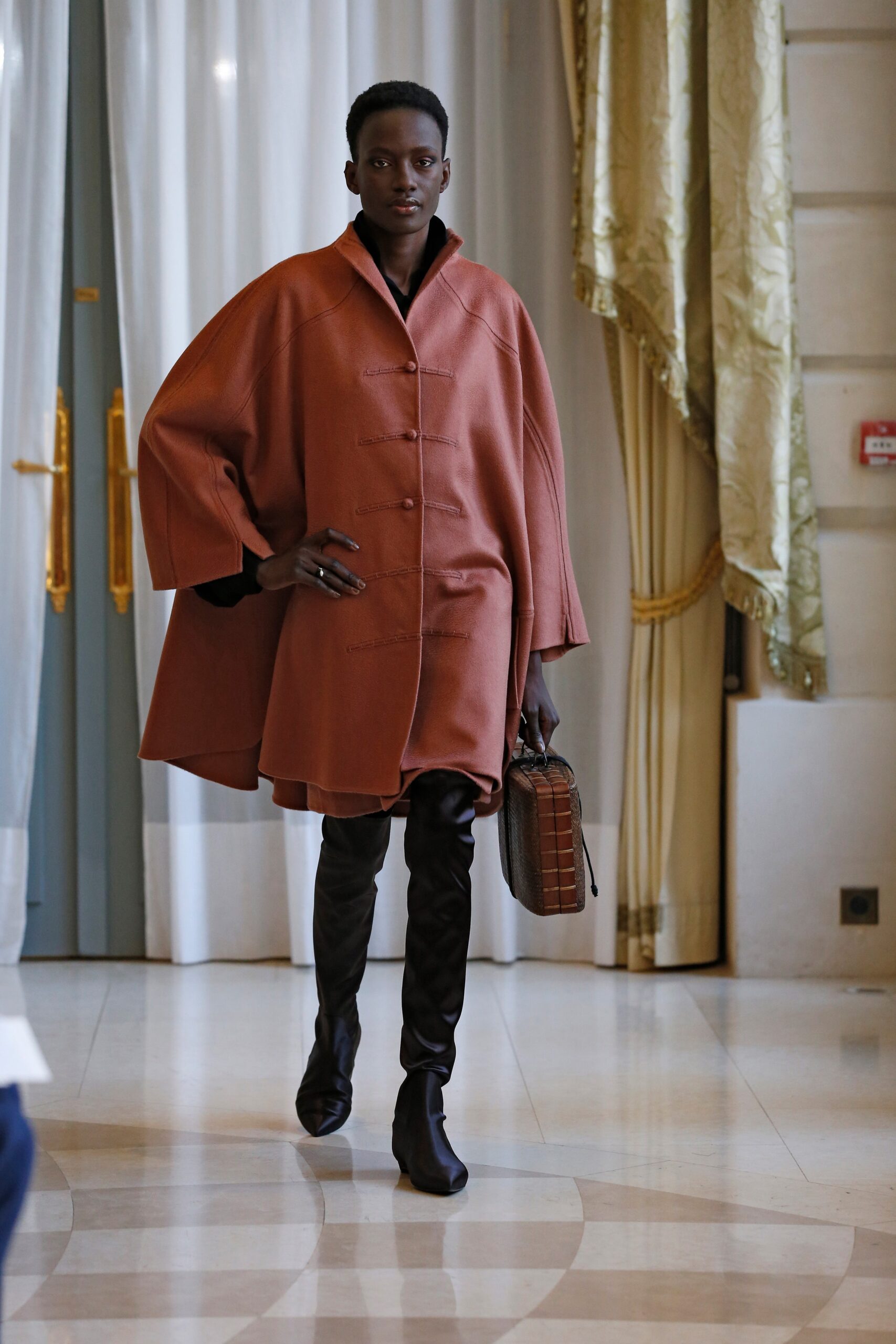 RR331 F/W 19 Couture Look 5