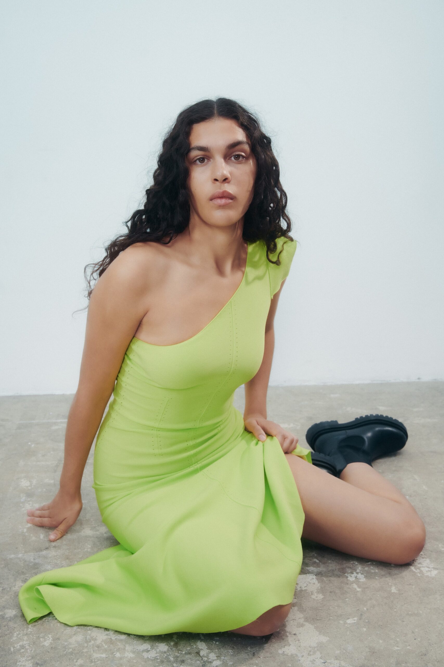 Roland Mouret S/S 23 Look 9