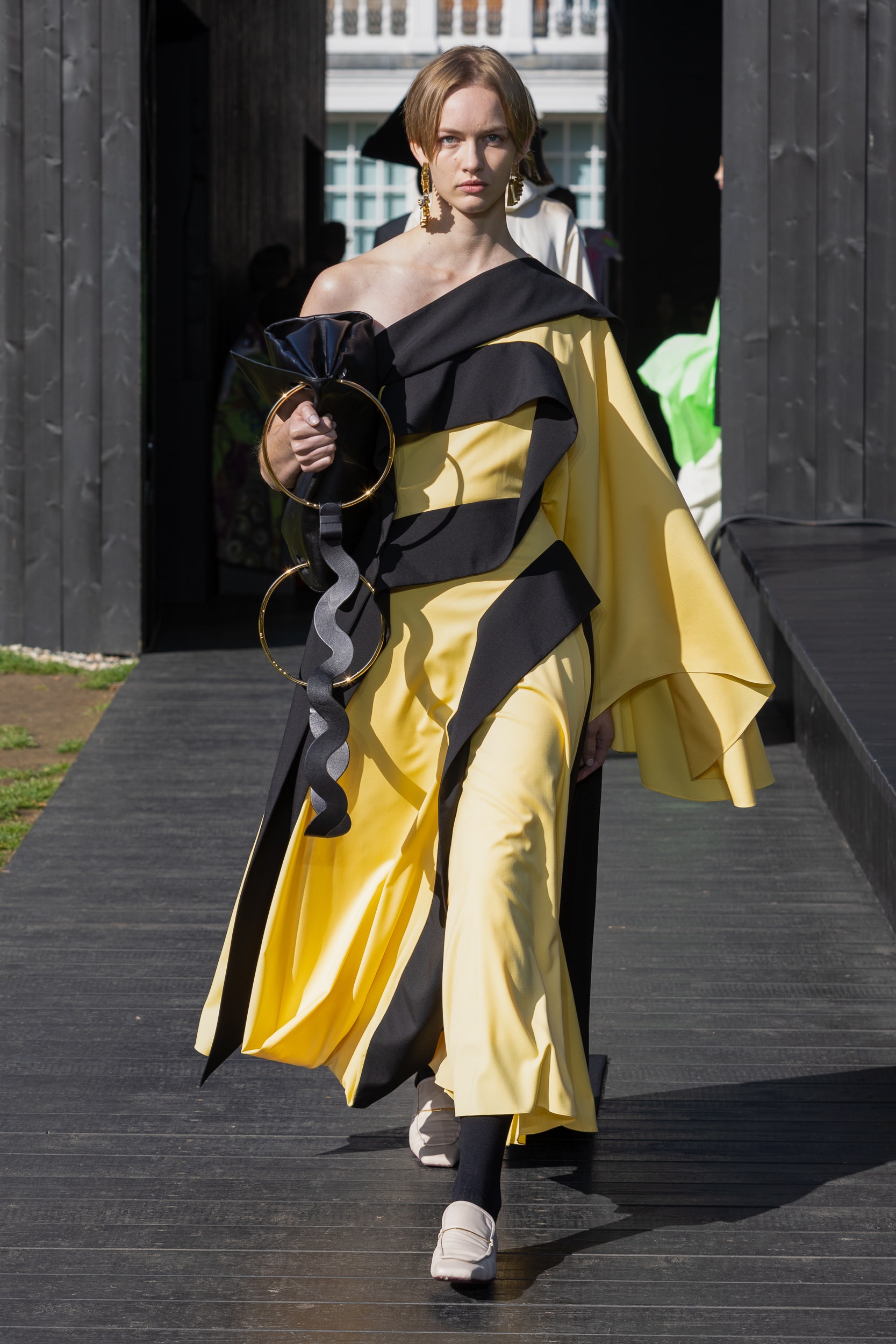 Roksanda S/S 23 Look 11